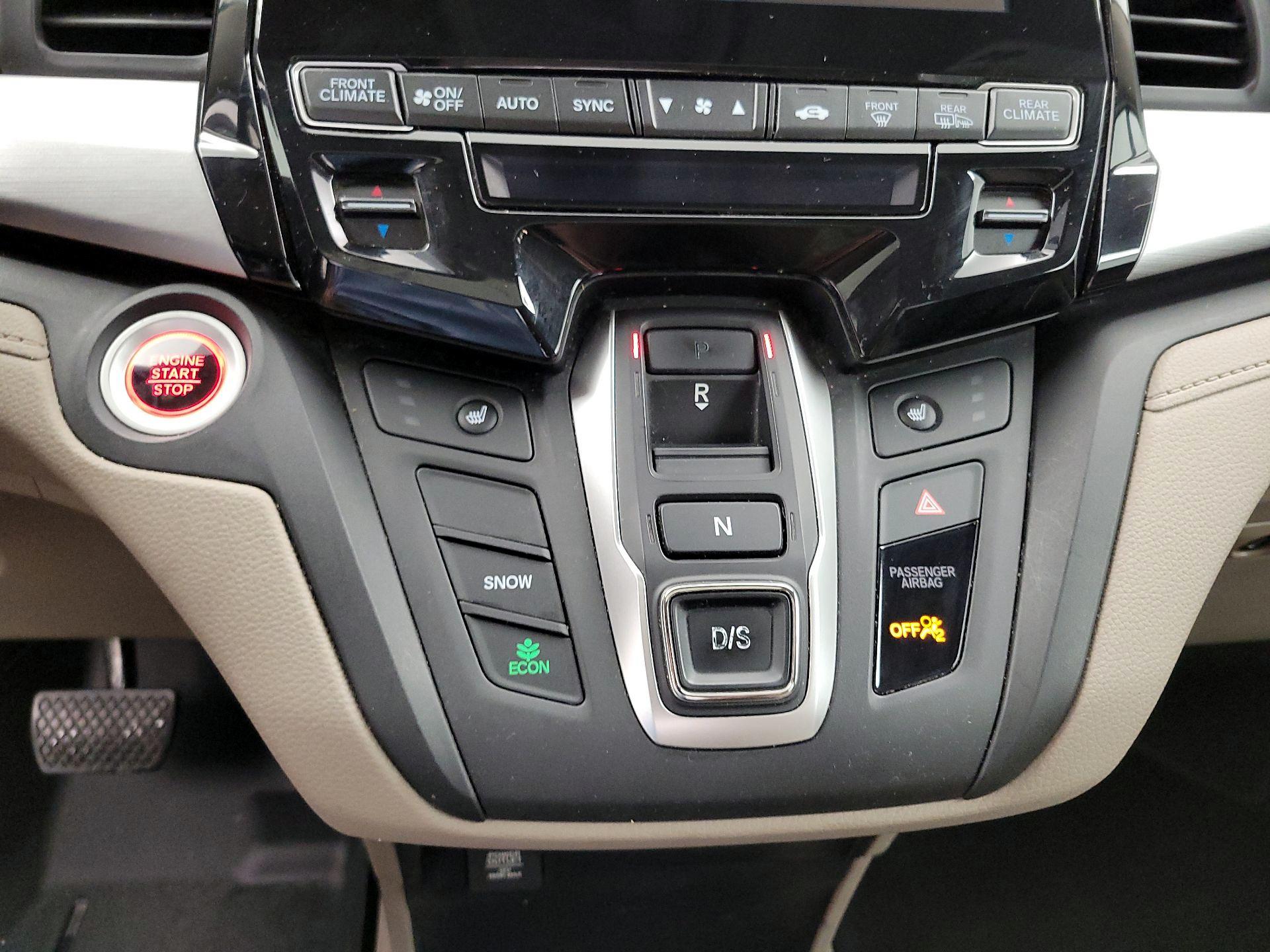 Thumbnail: 2019 Honda Odyssey - 17