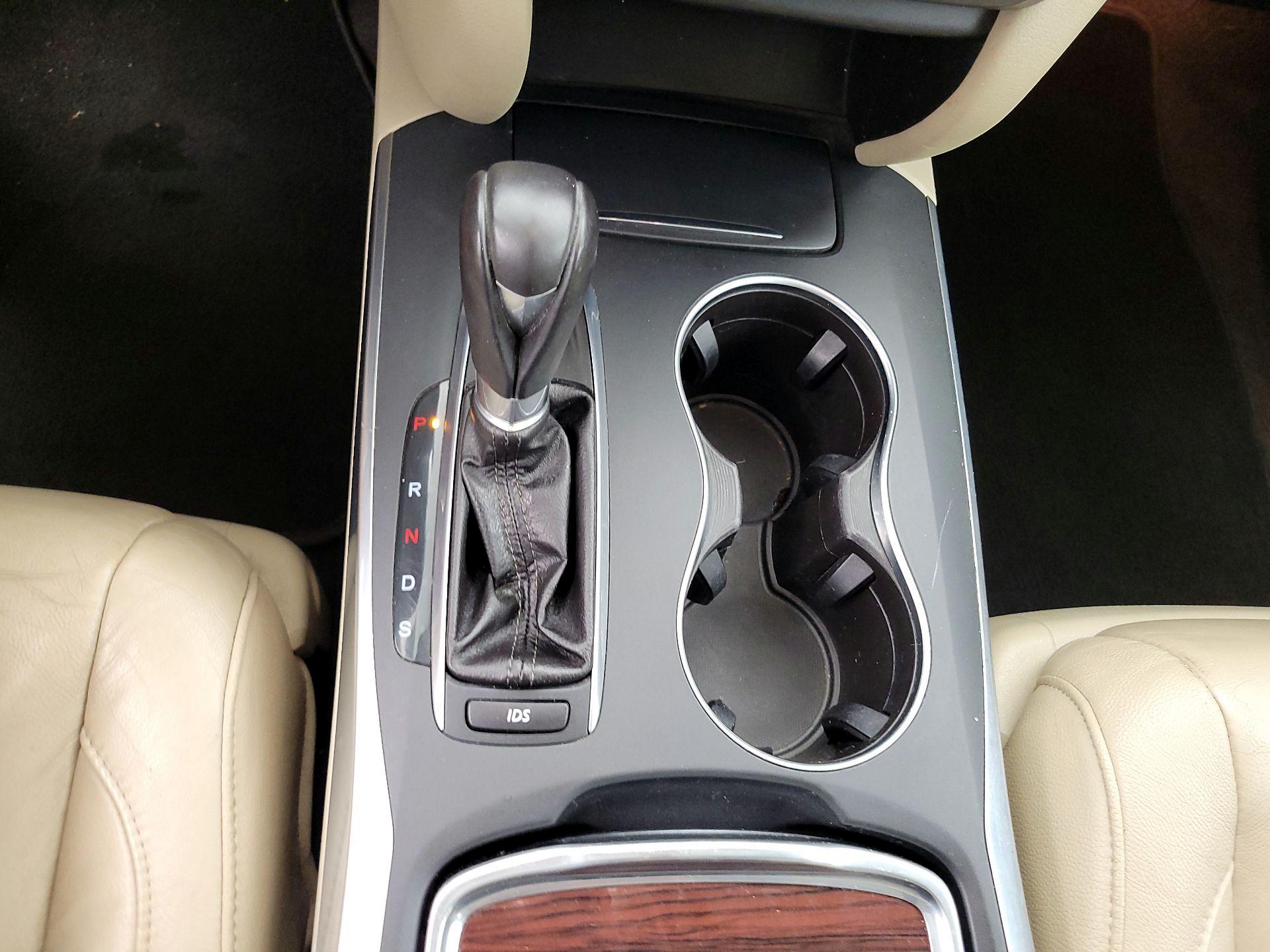 Thumbnail: 2015 Acura MDX - 17