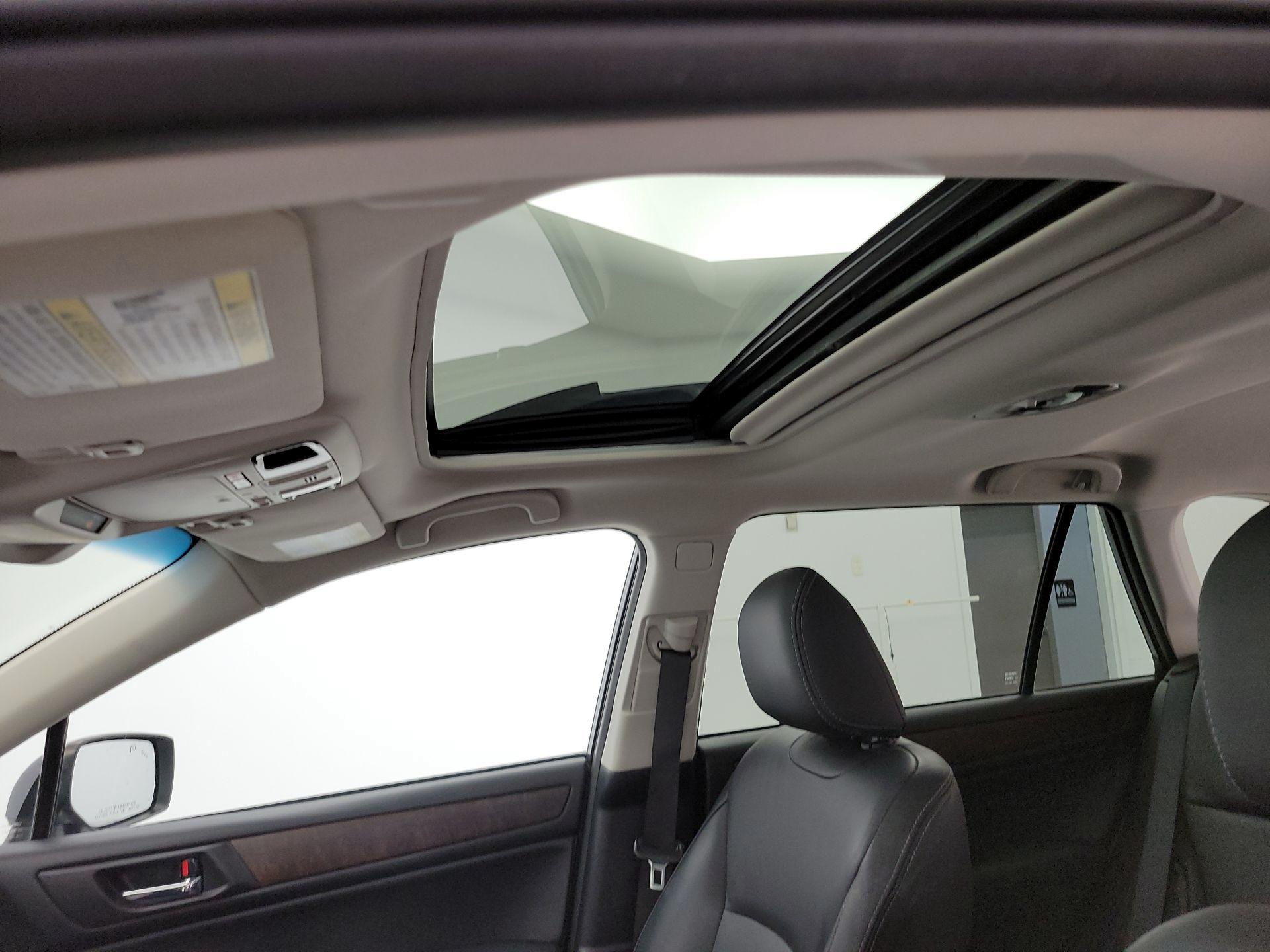 Thumbnail: 2017 Subaru Outback - 20