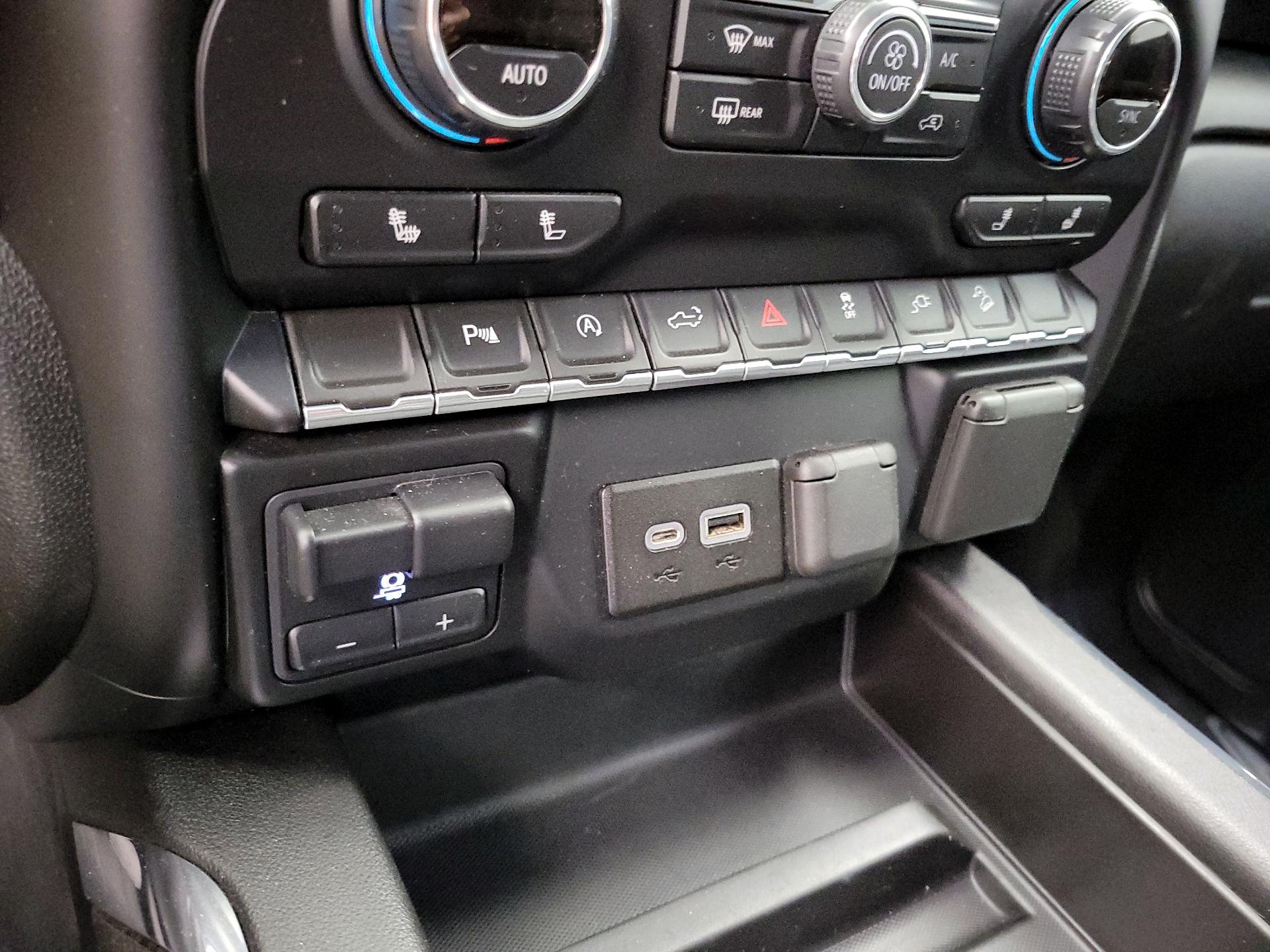 Thumbnail: 2019 Chevrolet Silverado 1500 - 19