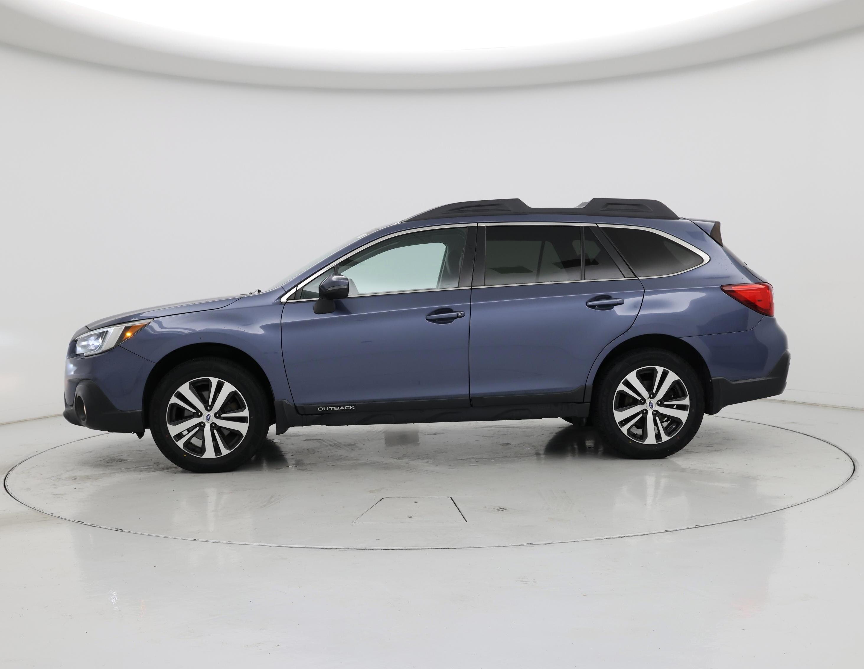Thumbnail: 2018 Subaru Outback - 3