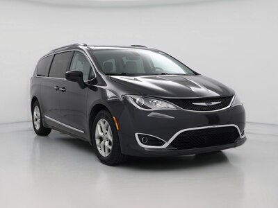 Black 2019 Chrysler Pacifica Touring L