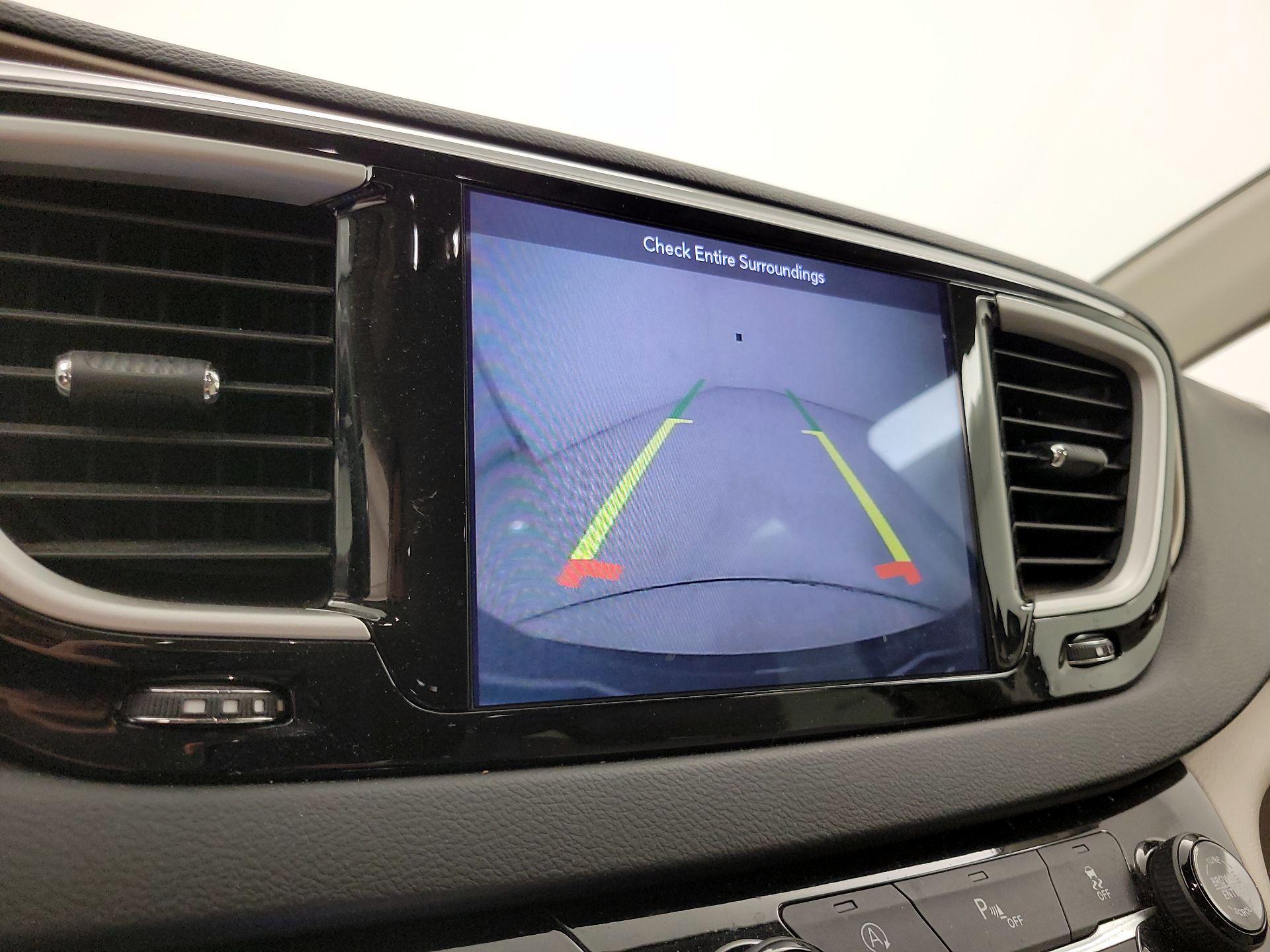 Thumbnail: 2019 Chrysler Pacifica - 15