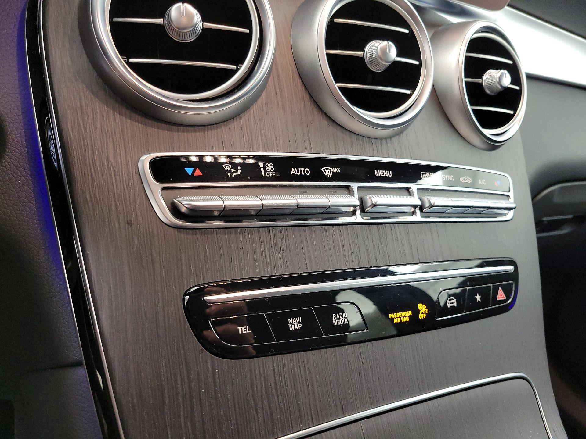 Thumbnail: 2022 Mercedes-Benz GLC - 17
