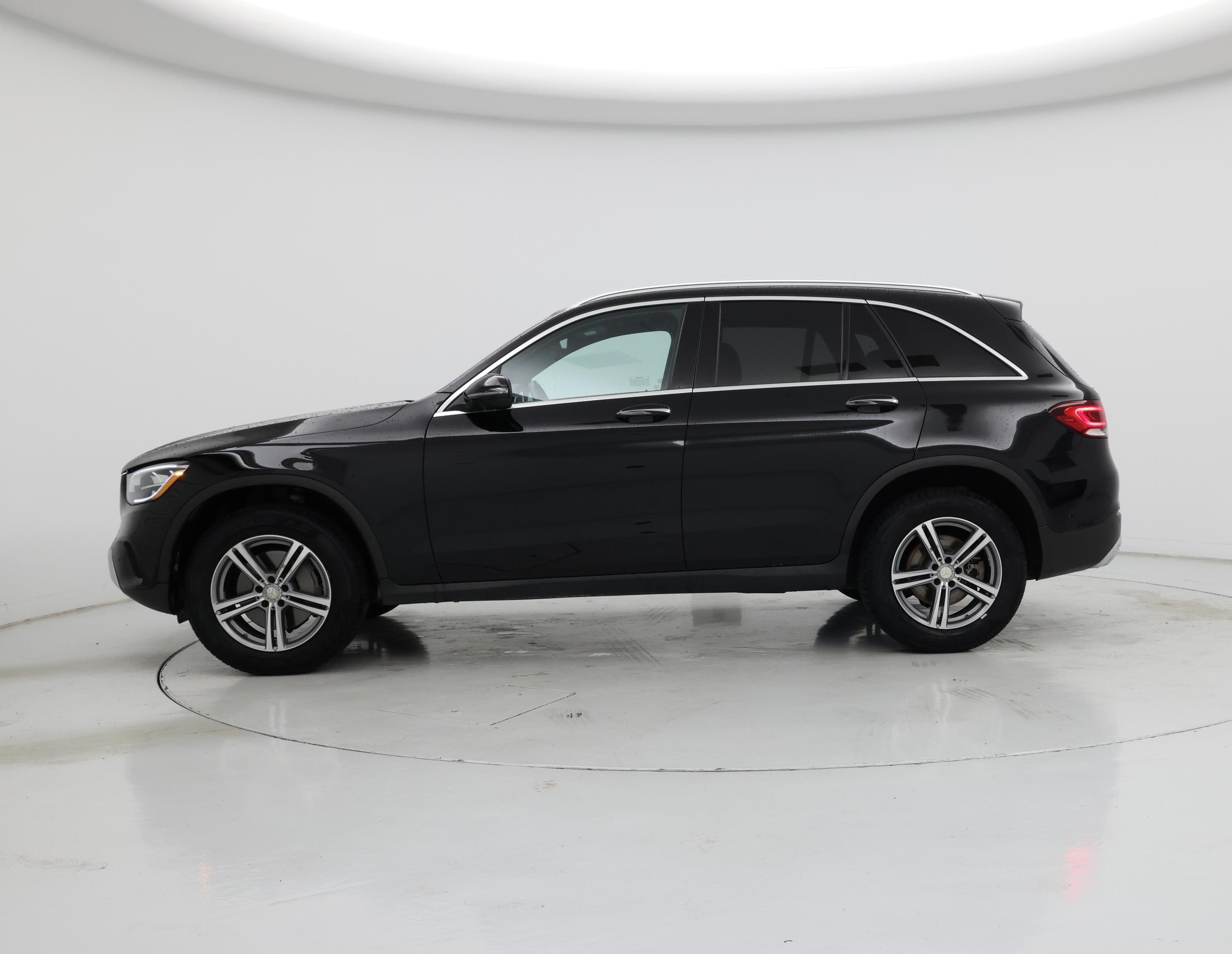 Thumbnail: 2022 Mercedes-Benz GLC - 3