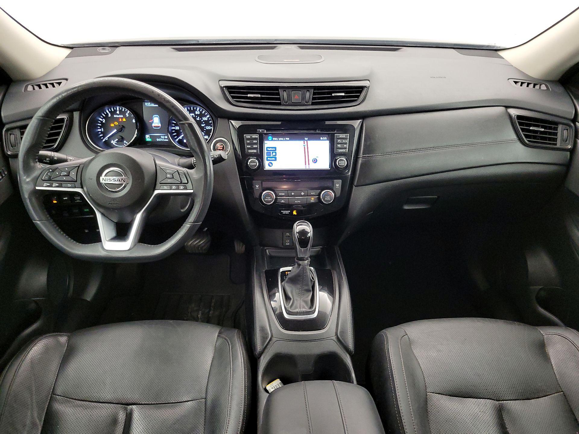Thumbnail: 2017 Nissan Rogue - 9