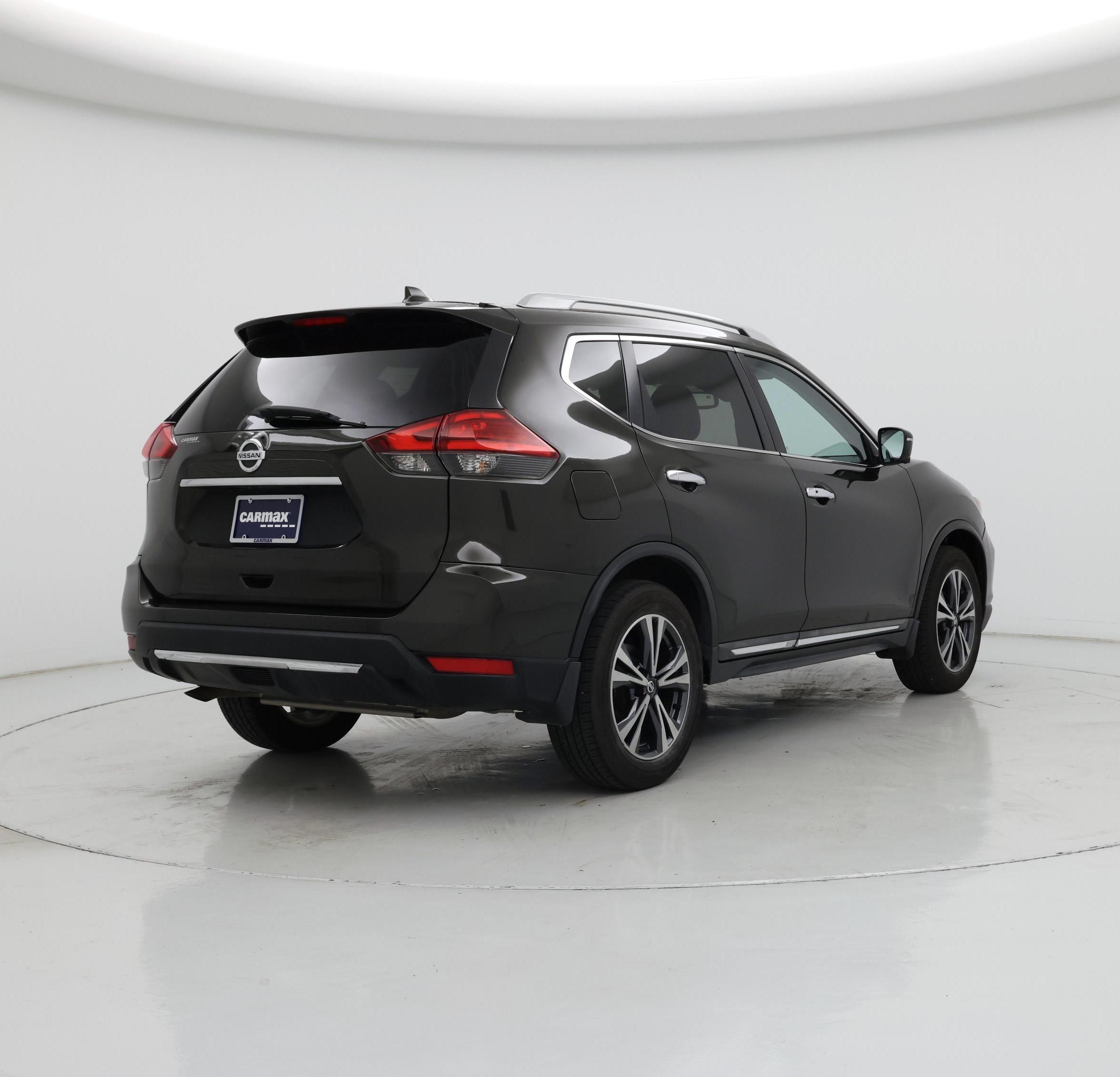 Thumbnail: 2017 Nissan Rogue - 8