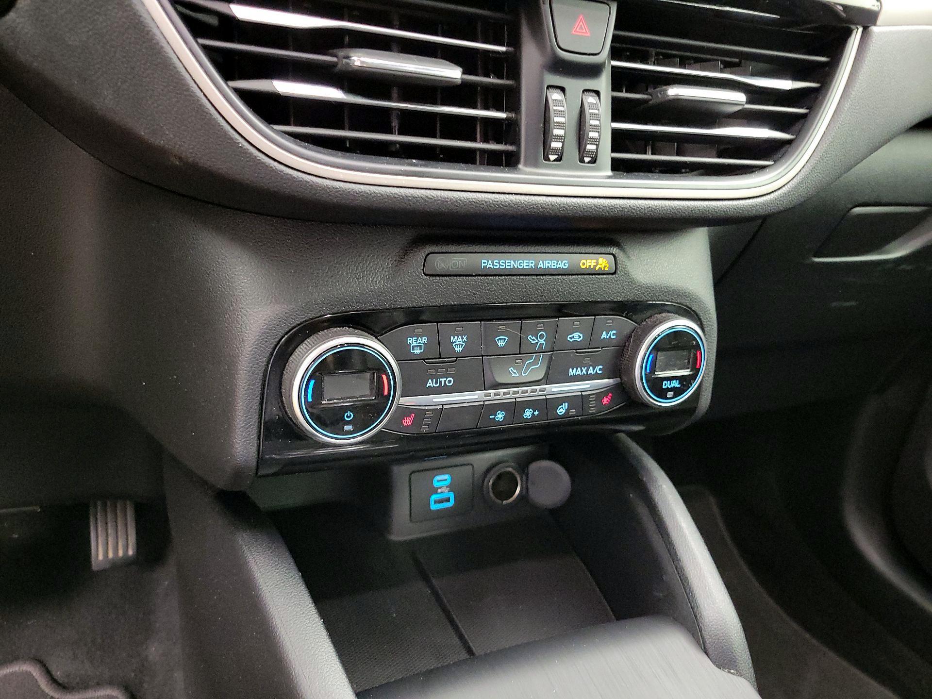 Thumbnail: 2021 Ford Escape - 16