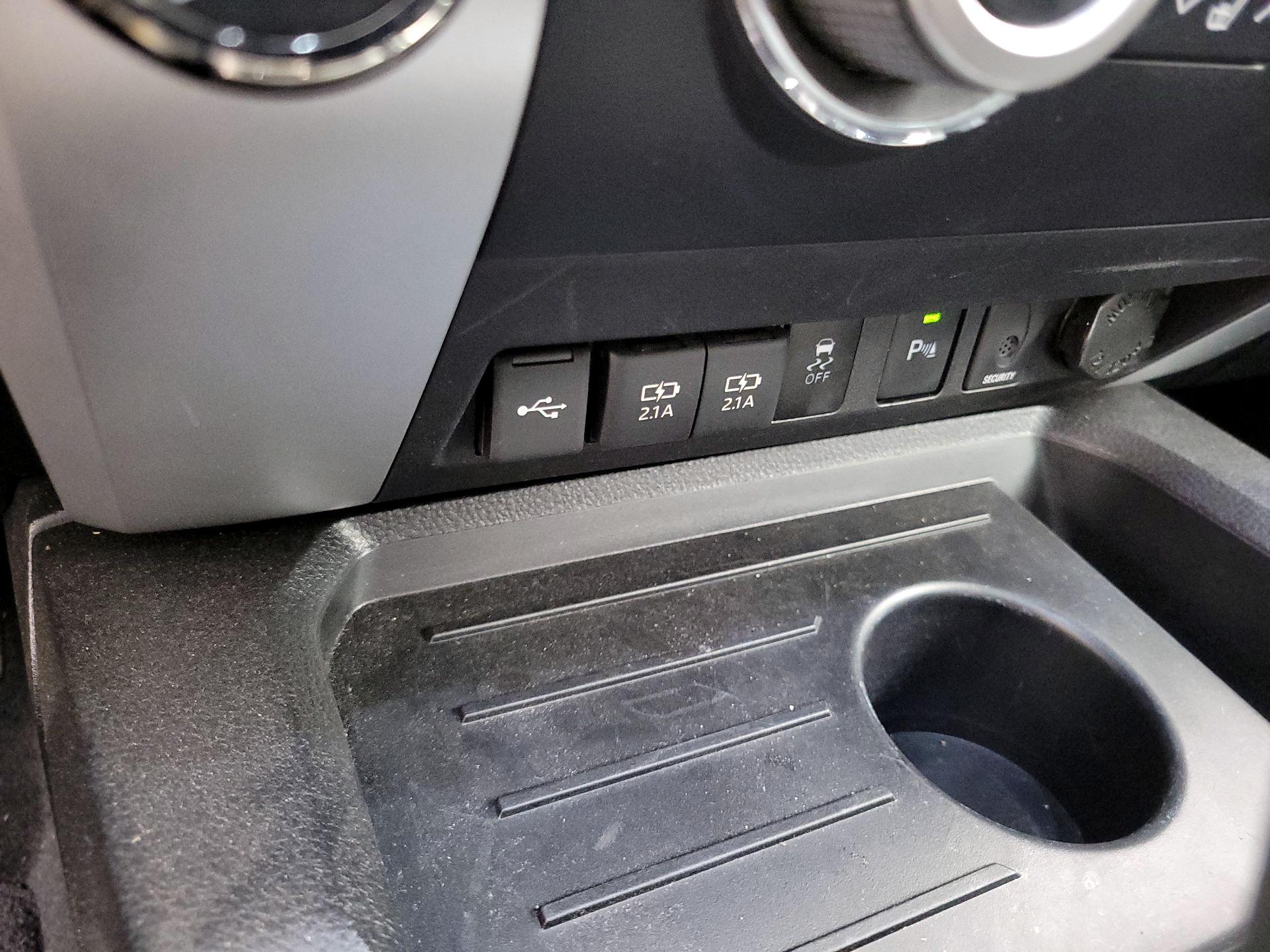 Thumbnail: 2021 Toyota Tundra - 19