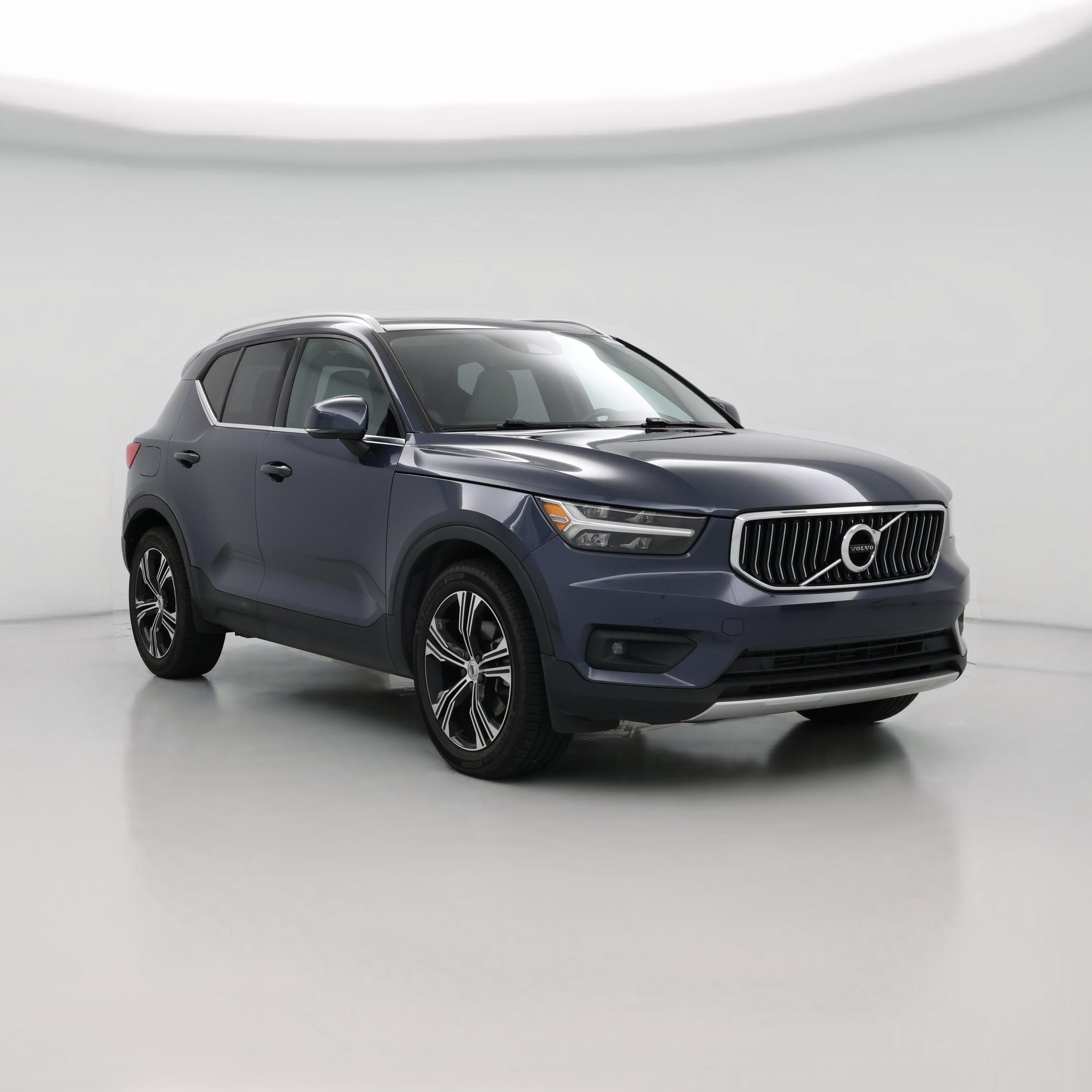 Thumbnail: 2021 Volvo XC40 - 1