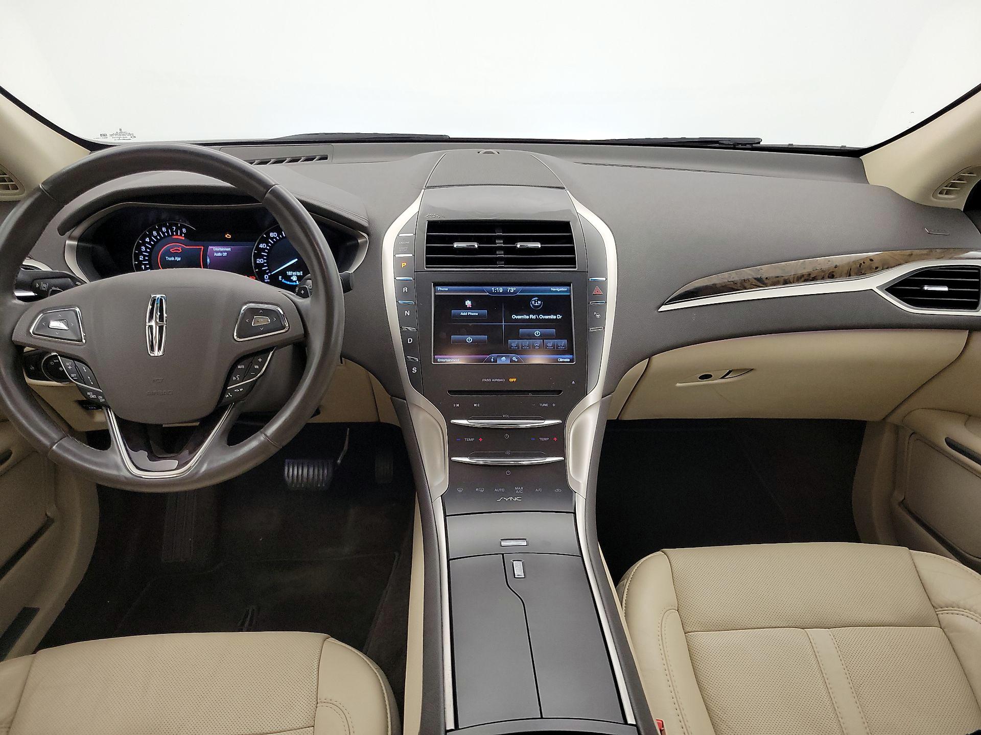 Thumbnail: 2015 Lincoln MKZ - 9