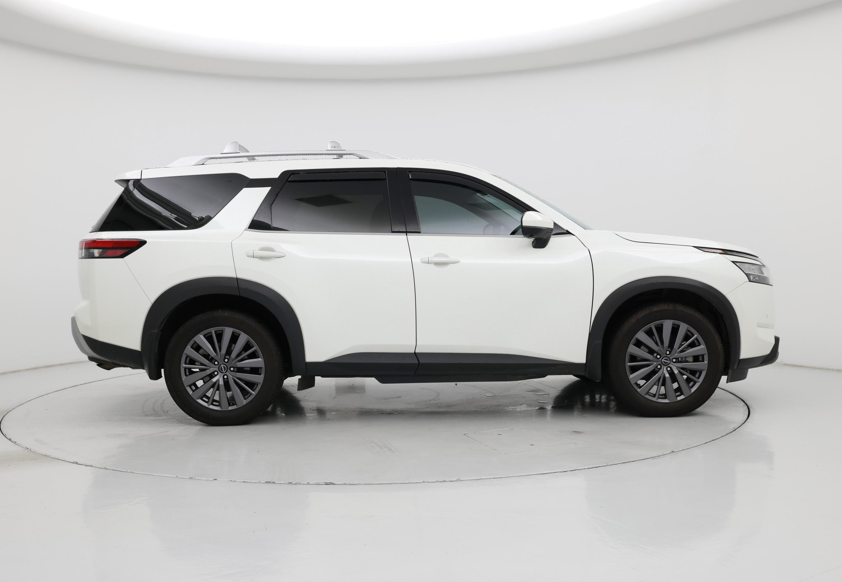 Thumbnail: 2023 Nissan Pathfinder - 7
