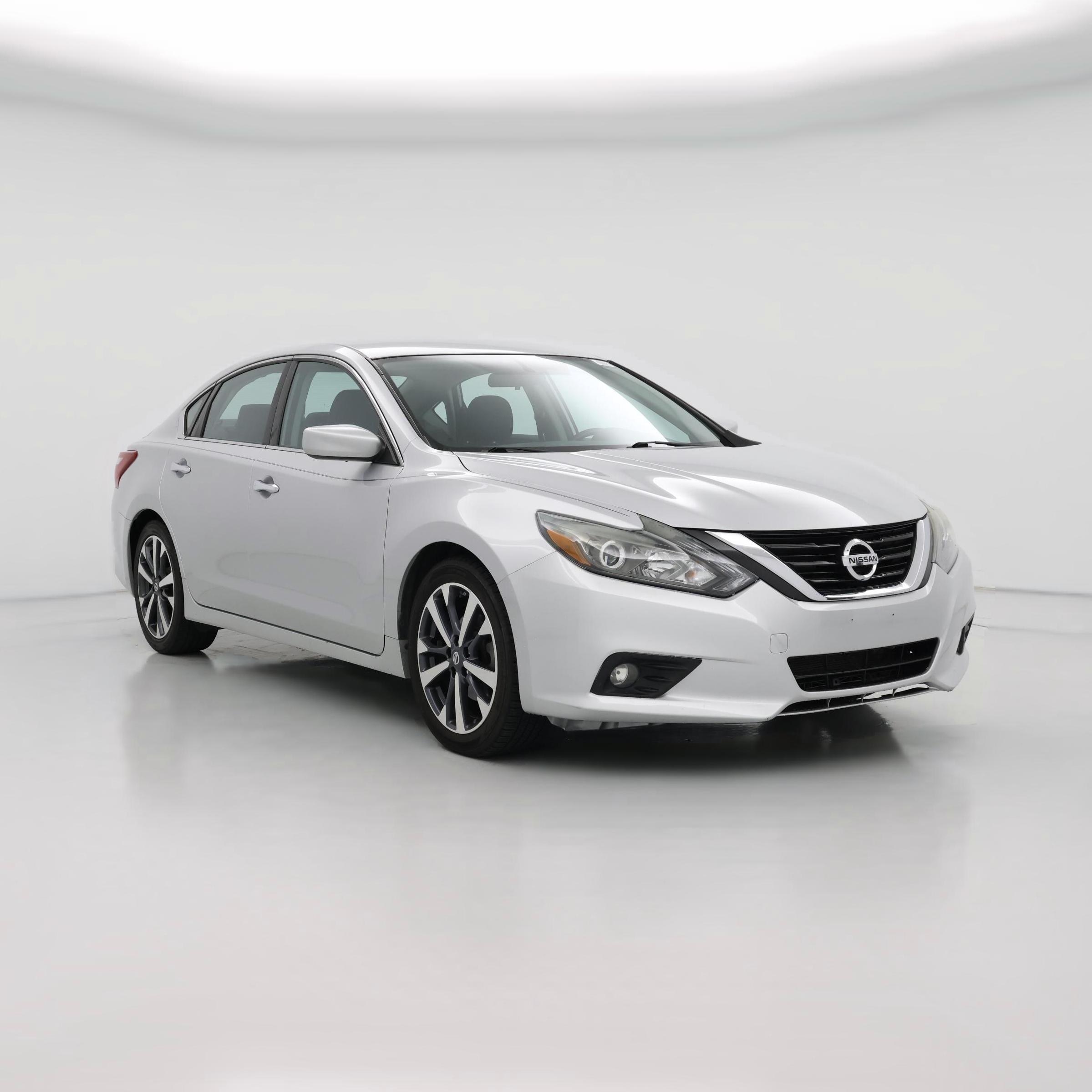 Thumbnail: 2017 Nissan Altima - 1
