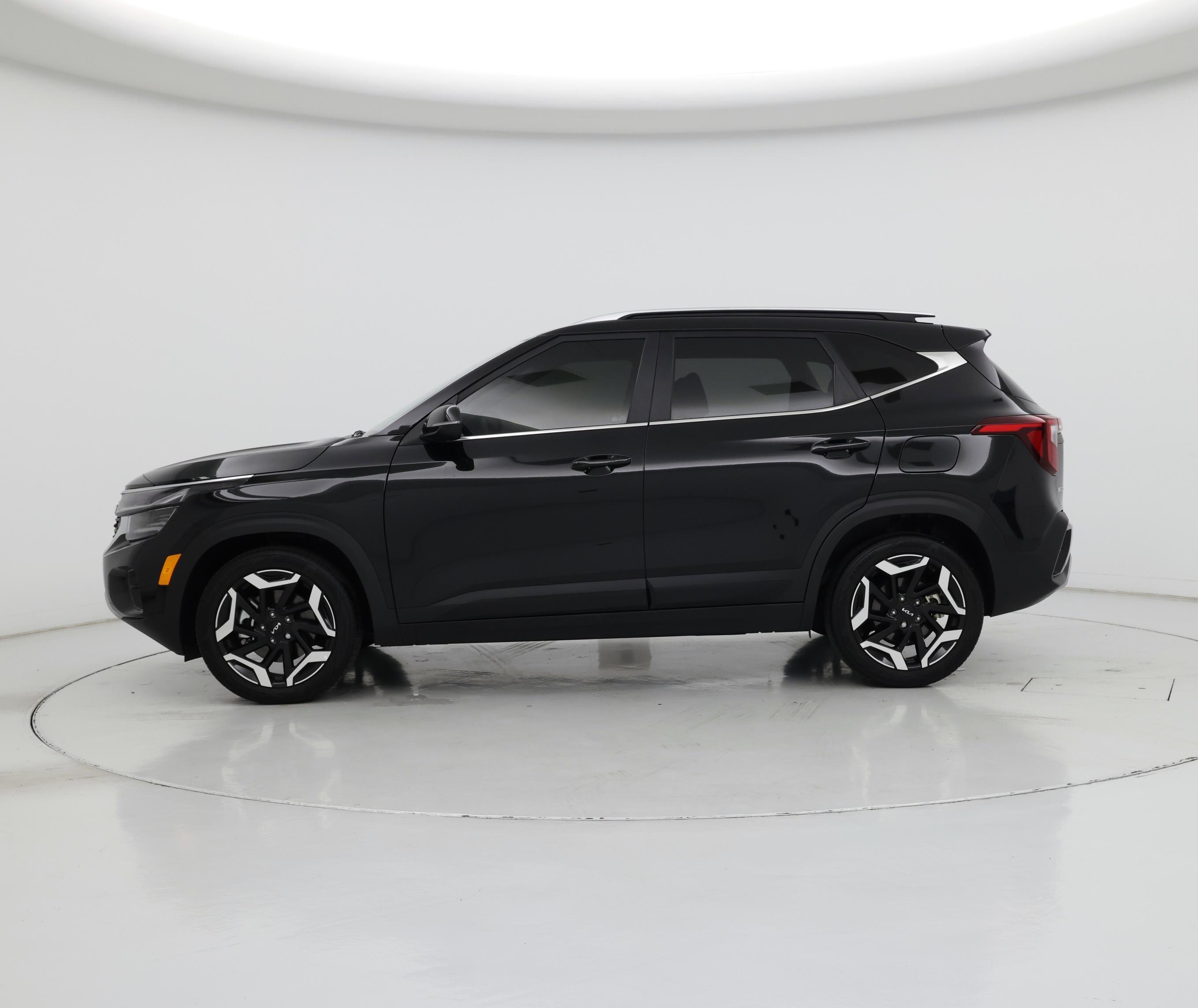 Thumbnail: 2024 Kia Seltos - 3