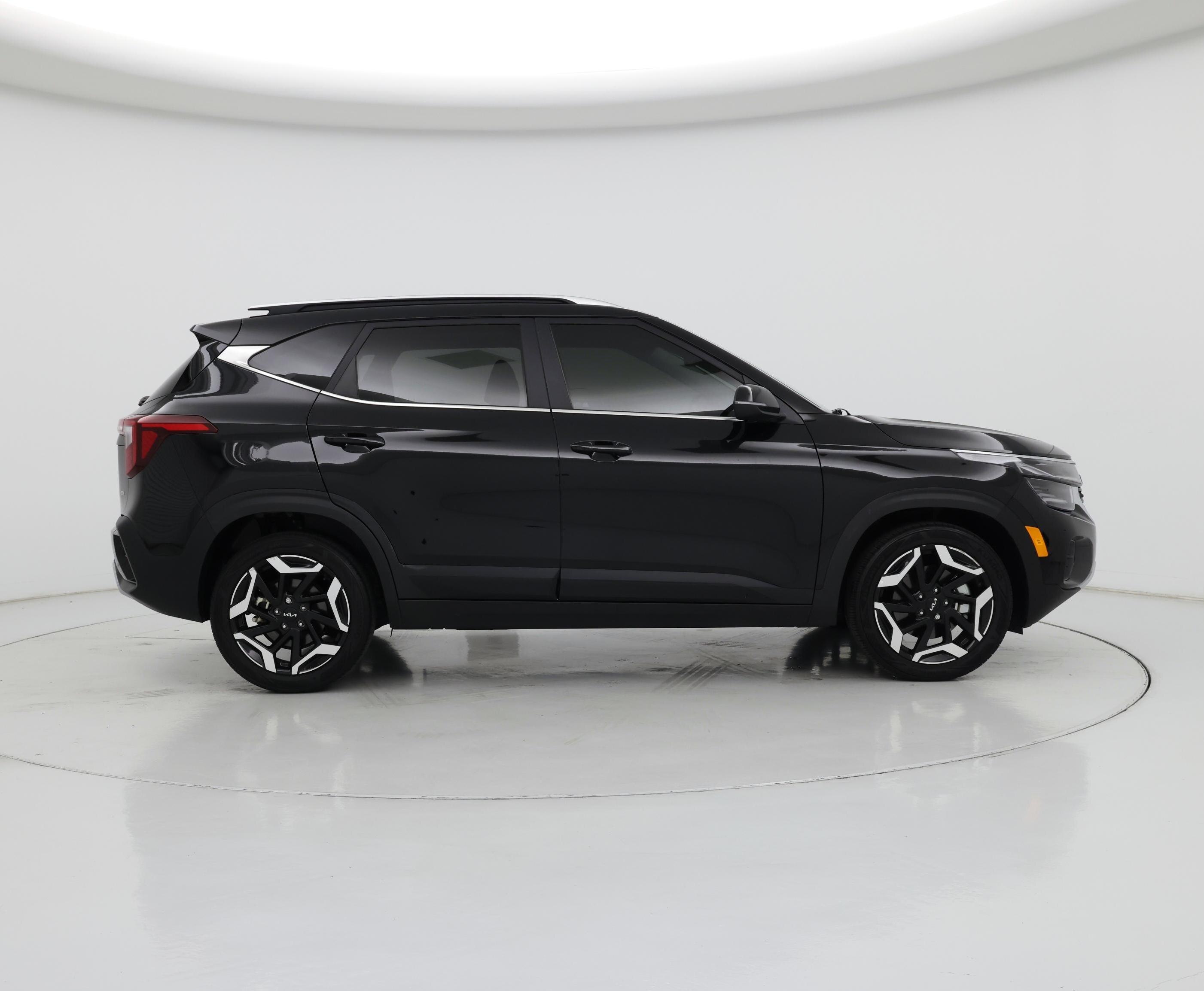 Thumbnail: 2024 Kia Seltos - 7