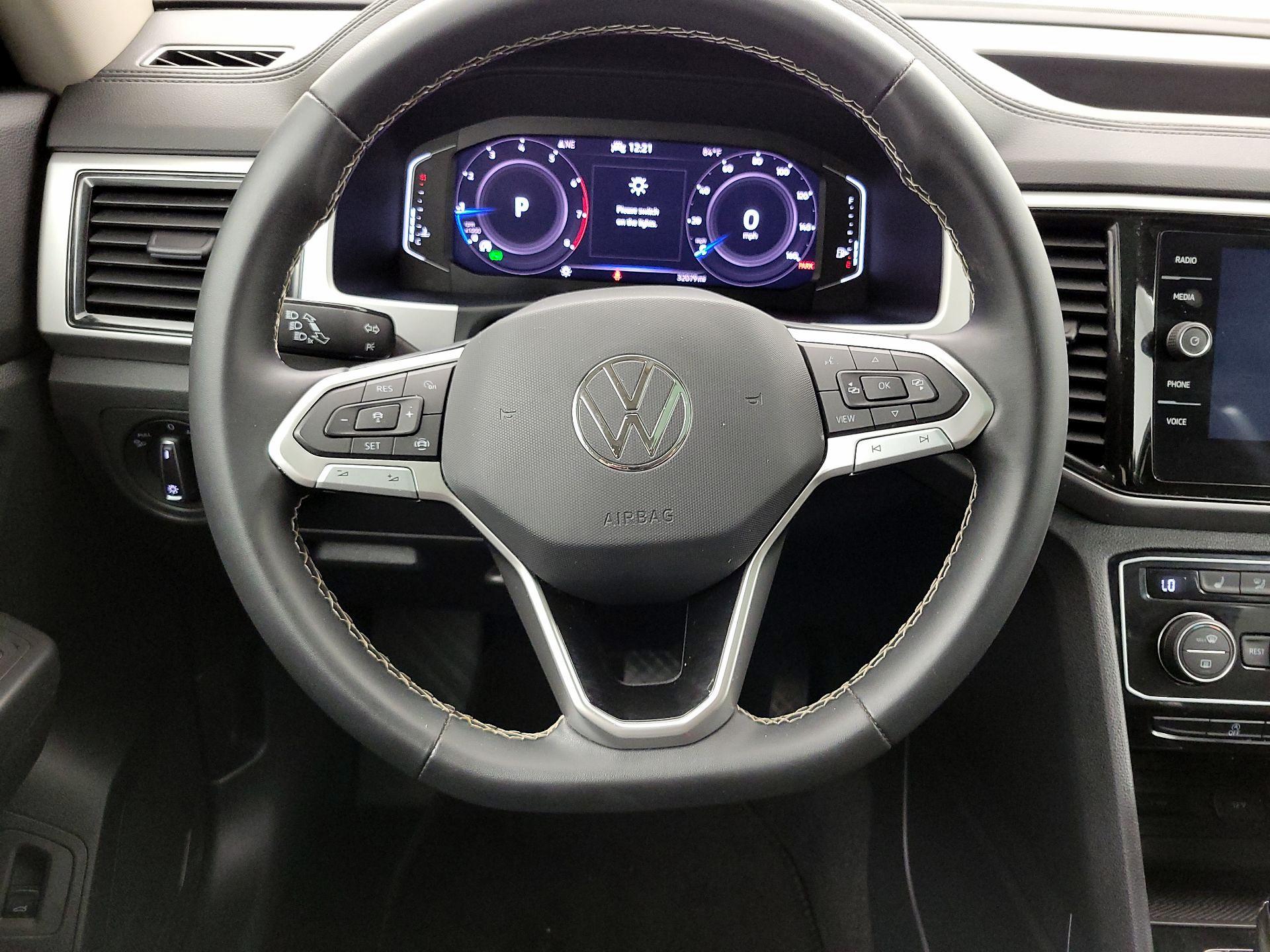 Thumbnail: 2023 Volkswagen Atlas - 10