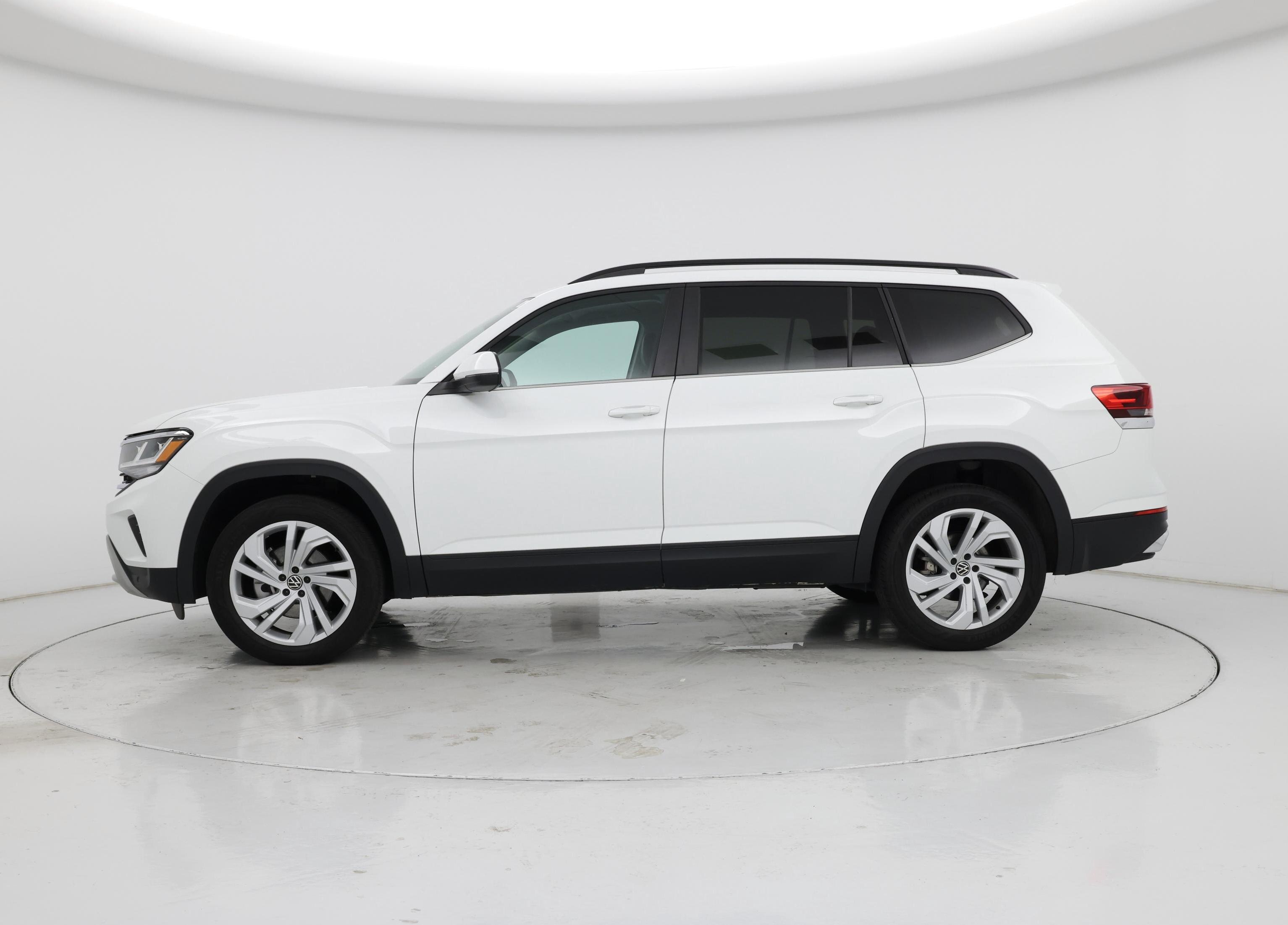 Thumbnail: 2023 Volkswagen Atlas - 3