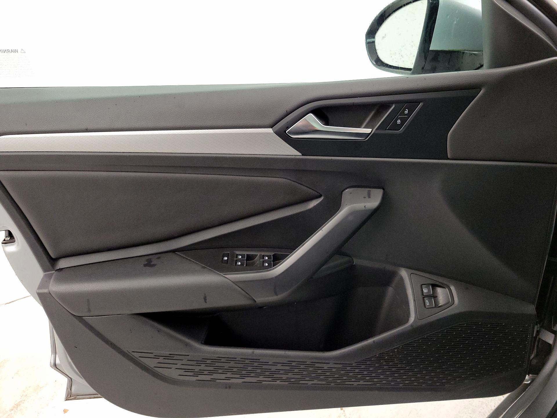 Thumbnail: 2021 Volkswagen Jetta - 12