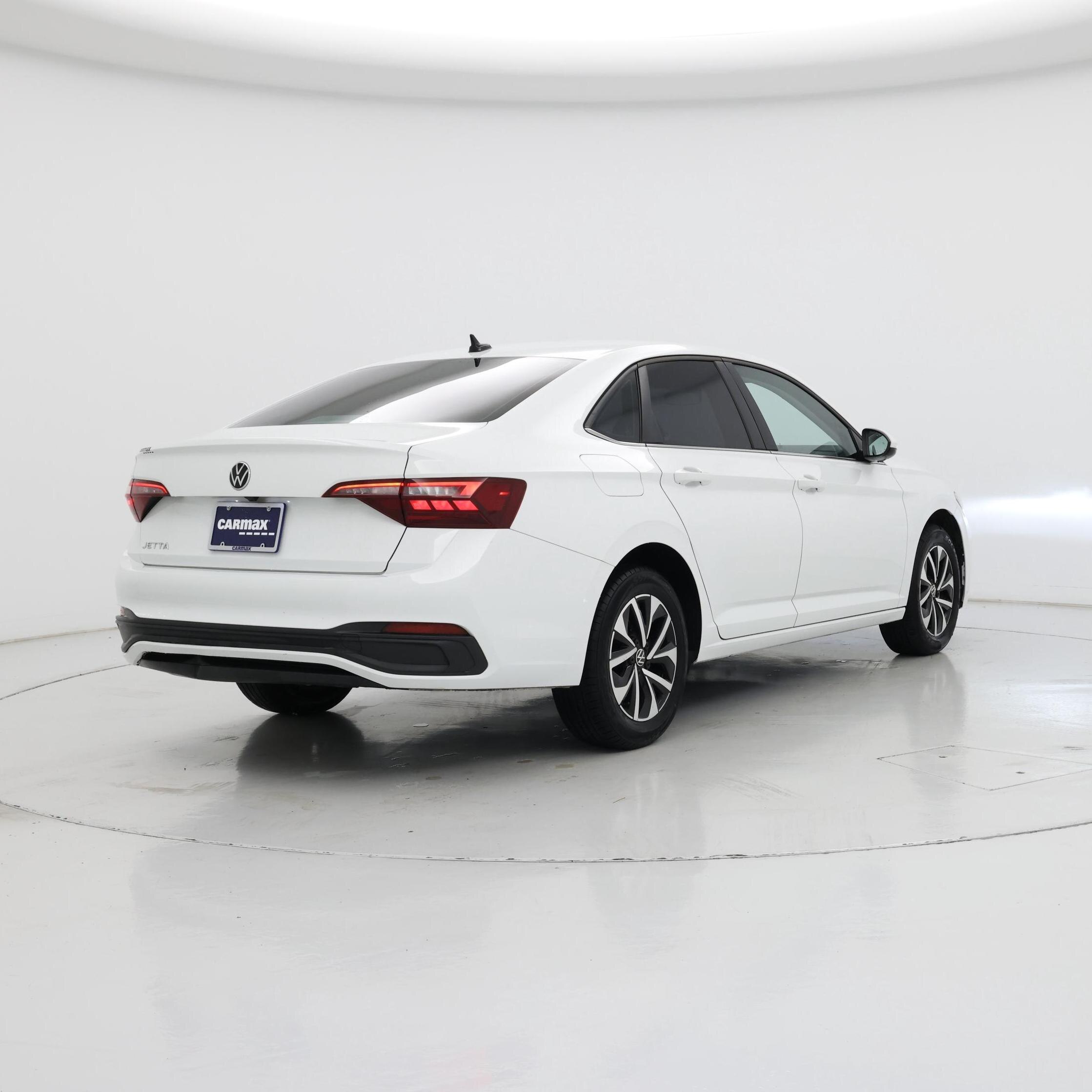 Thumbnail: 2023 Volkswagen Jetta - 8