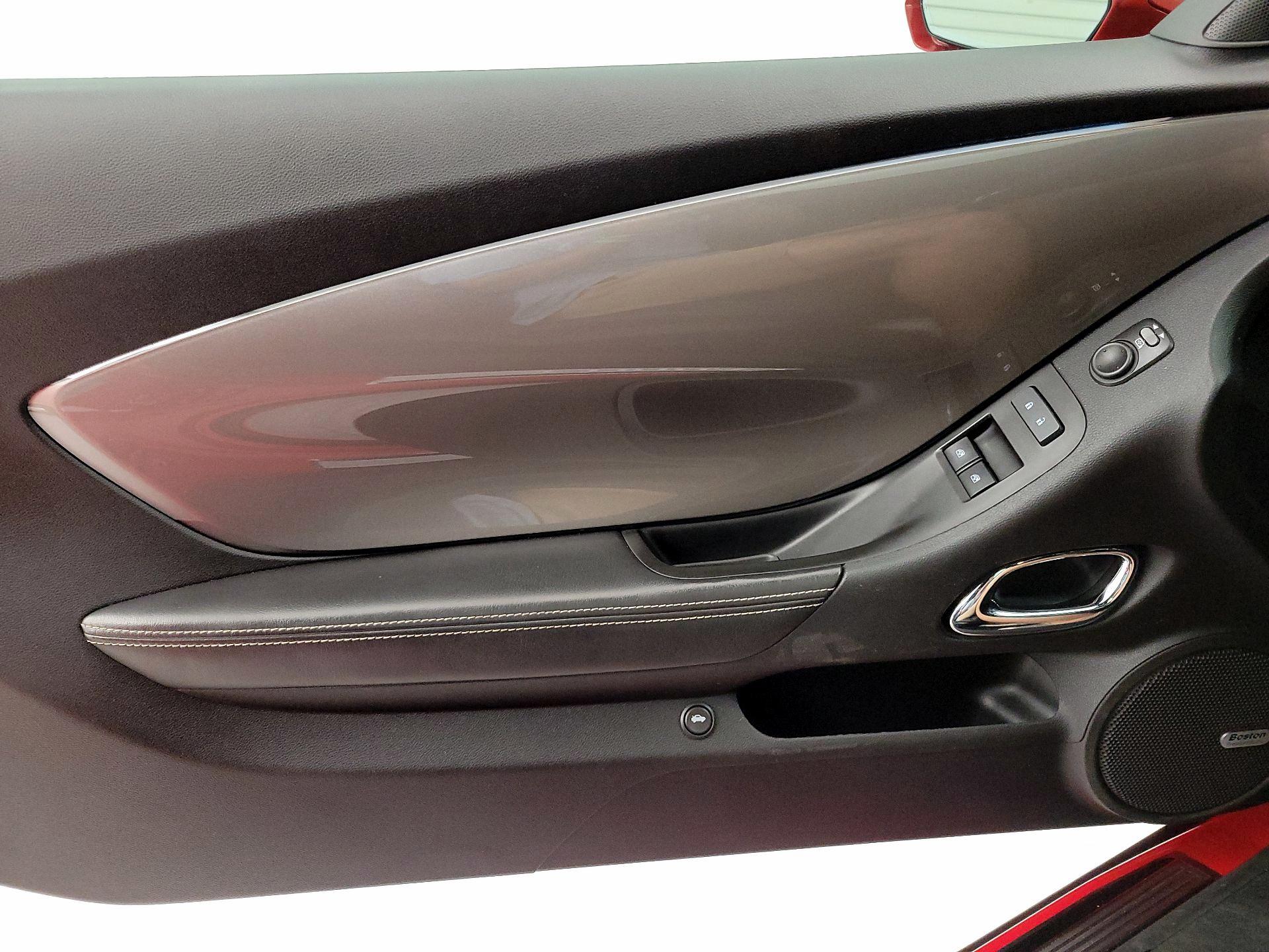 Thumbnail: 2015 Chevrolet Camaro - 12