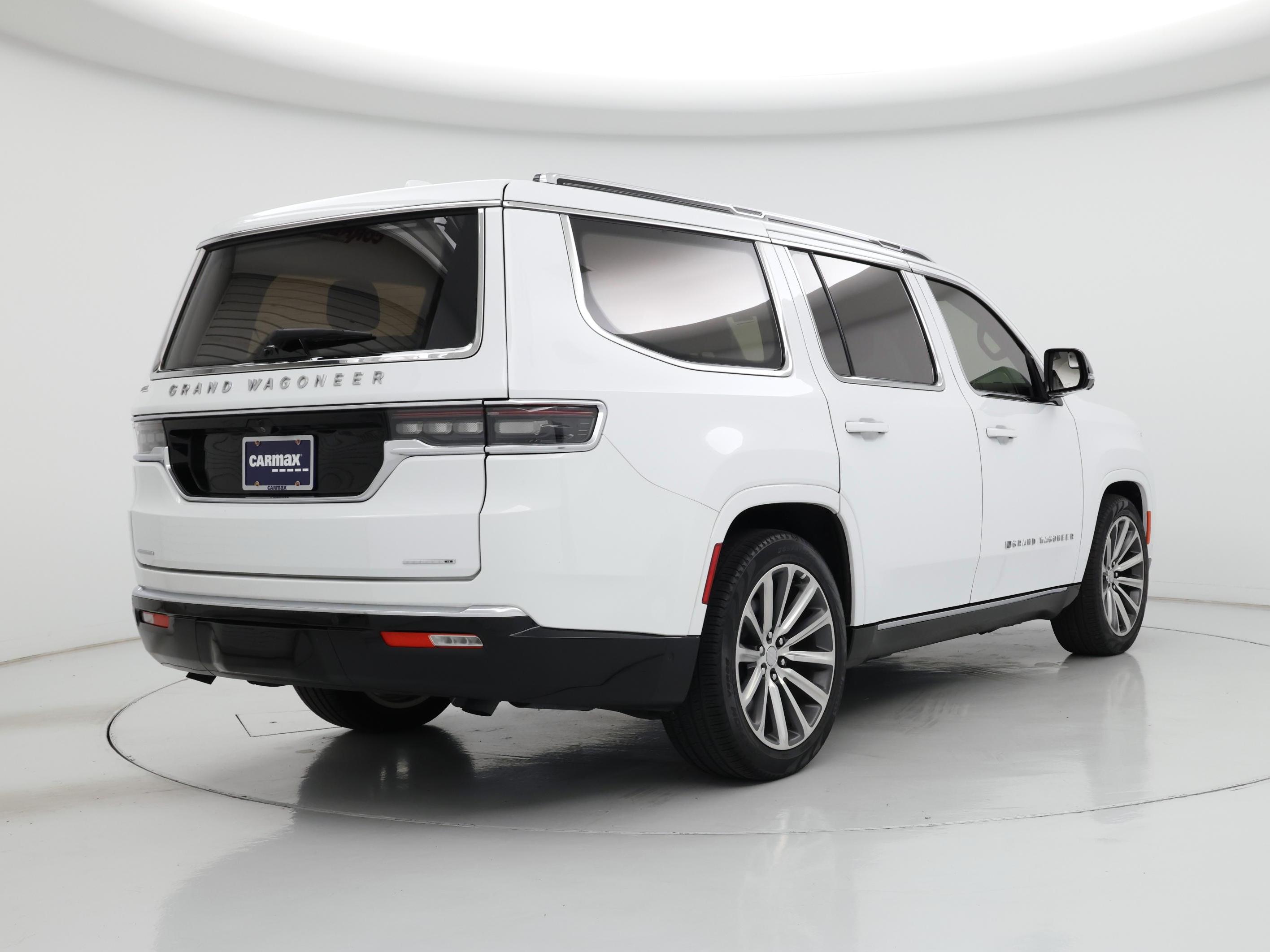 Thumbnail: 2023 Jeep Grand Wagoneer - 8