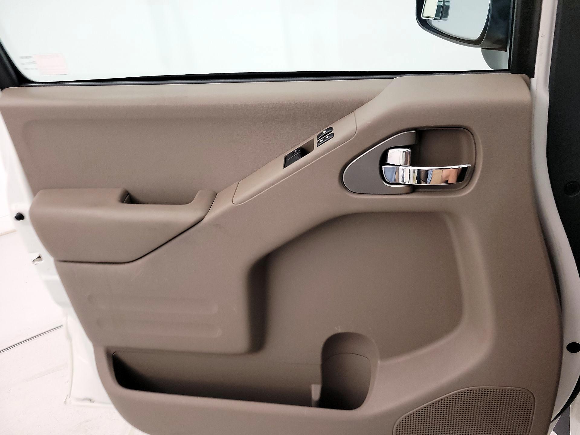 Thumbnail: 2017 Nissan Frontier - 12