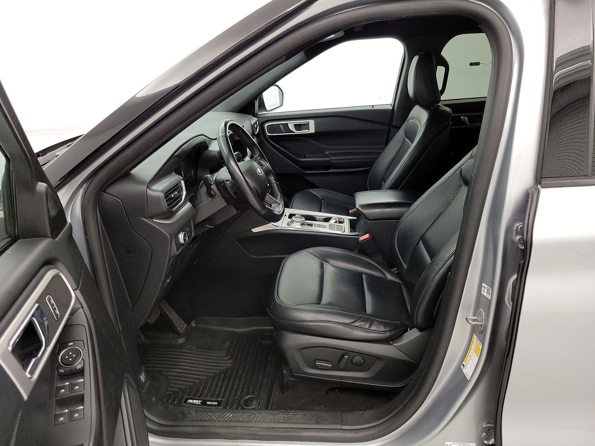 Thumbnail: 2020 Ford Explorer - 11