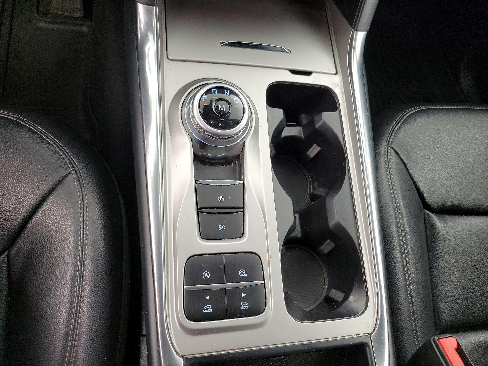 Thumbnail: 2020 Ford Explorer - 17