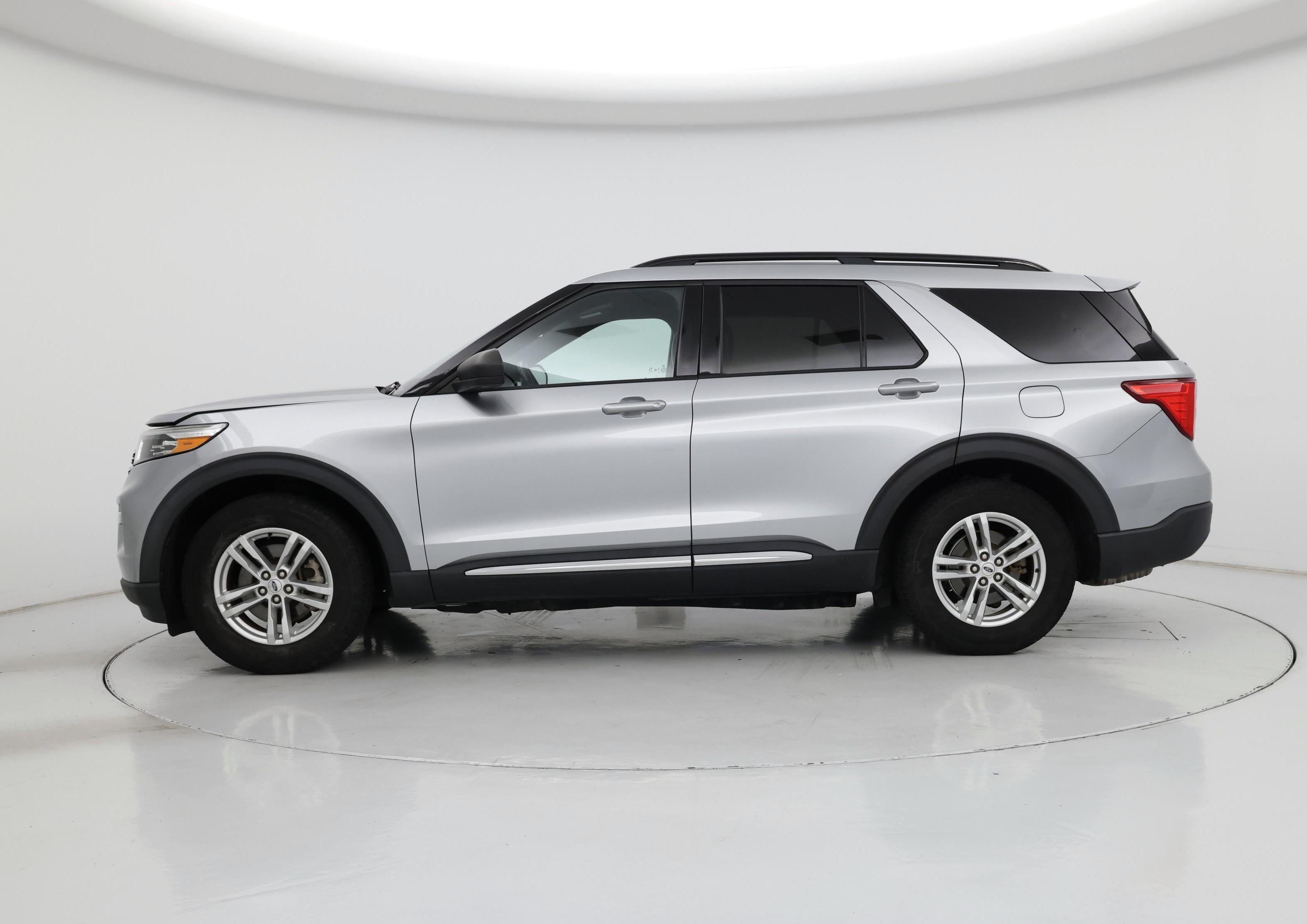 Thumbnail: 2020 Ford Explorer - 3