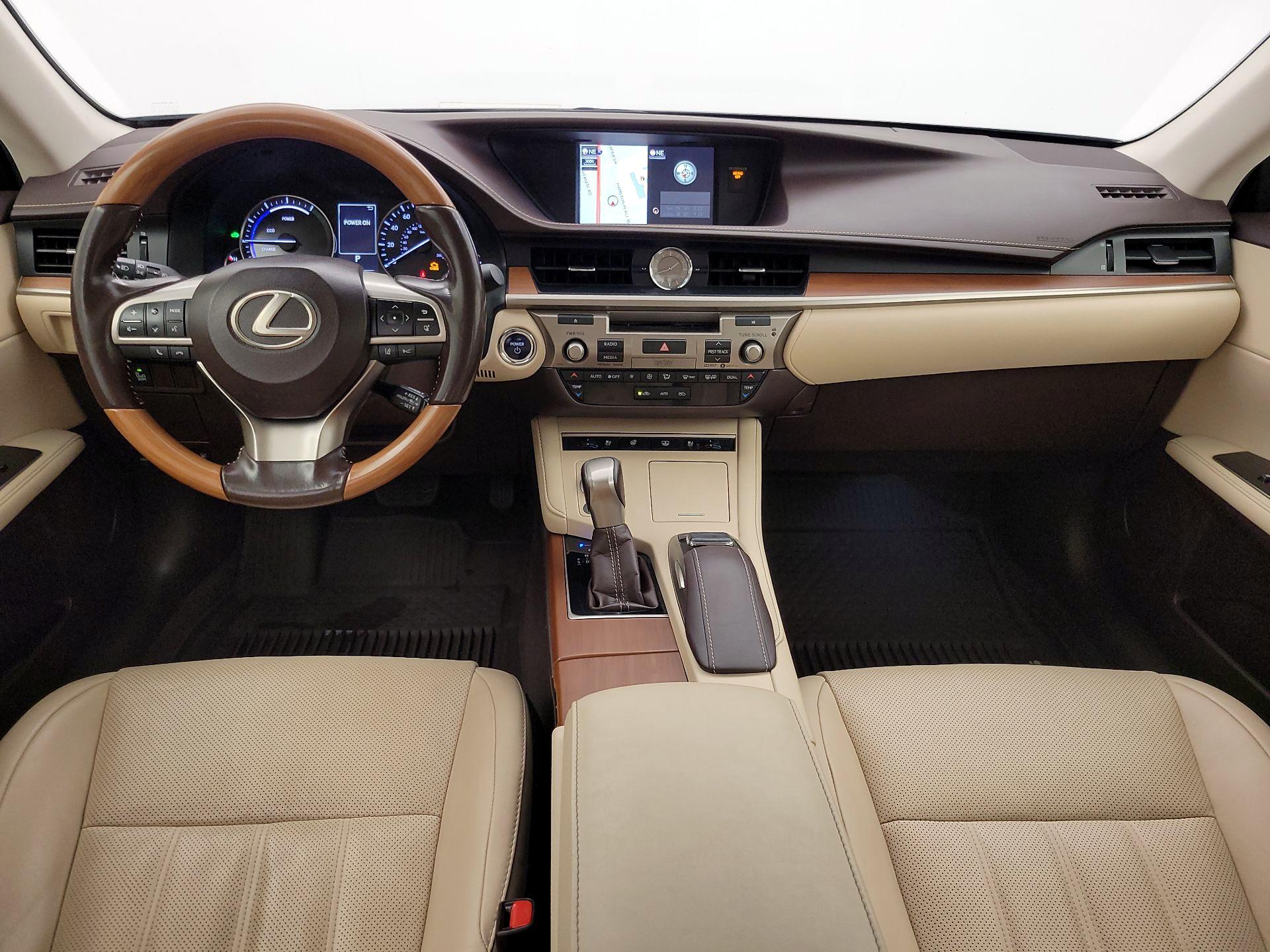 Thumbnail: 2018 Lexus ES - 9