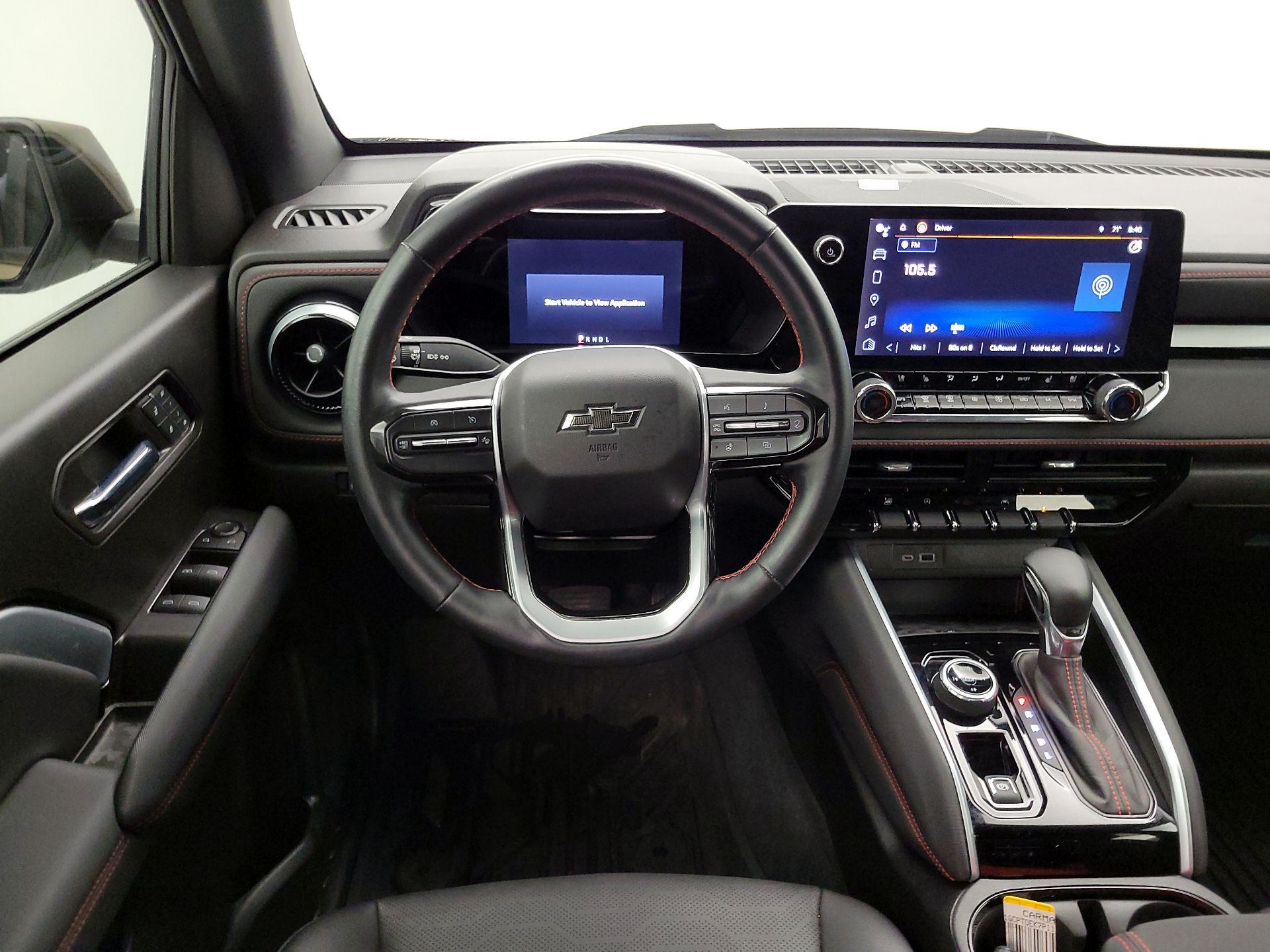 Thumbnail: 2023 Chevrolet Colorado - 10