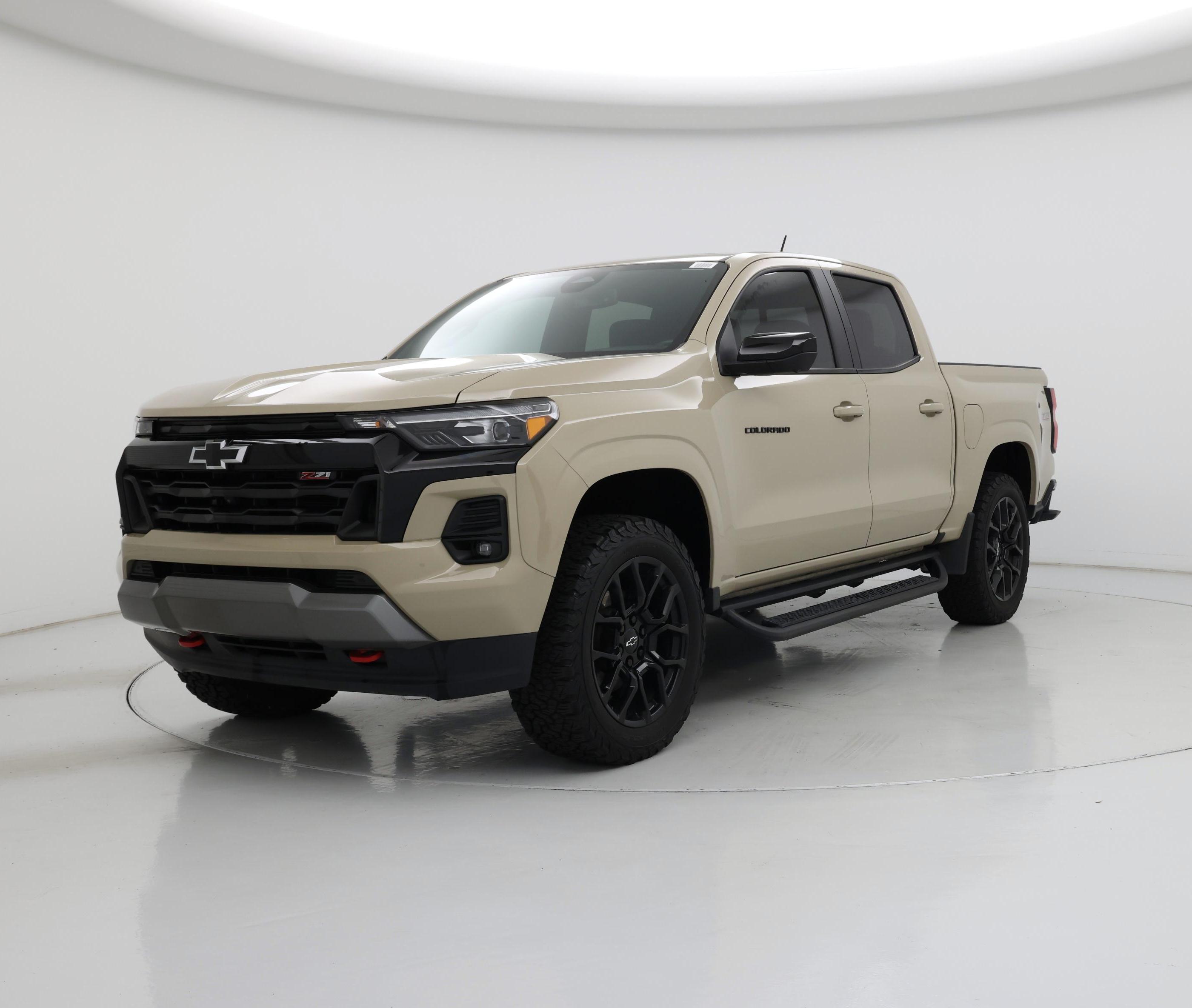 Thumbnail: 2023 Chevrolet Colorado - 4