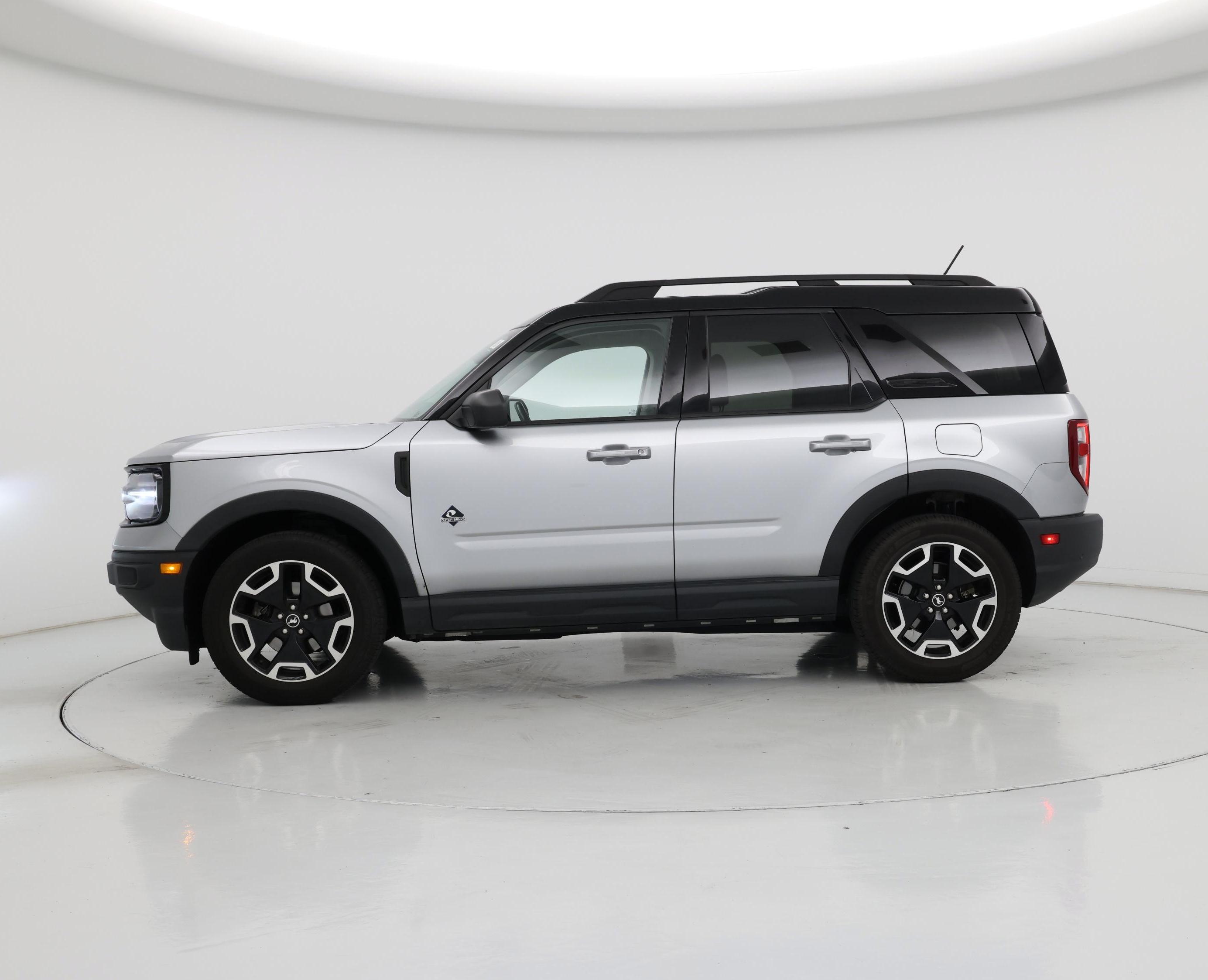 Thumbnail: 2021 Ford Bronco Sport - 3