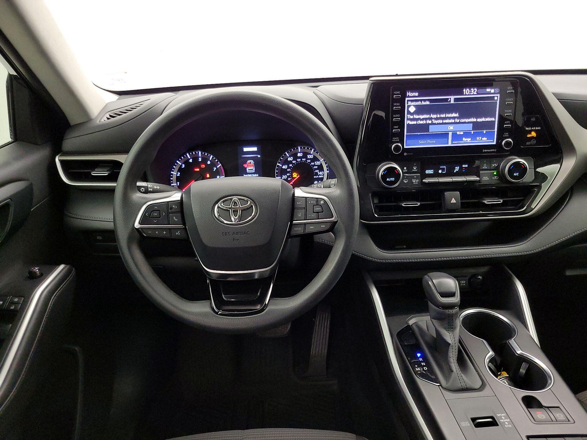 Thumbnail: 2020 Toyota Highlander - 10