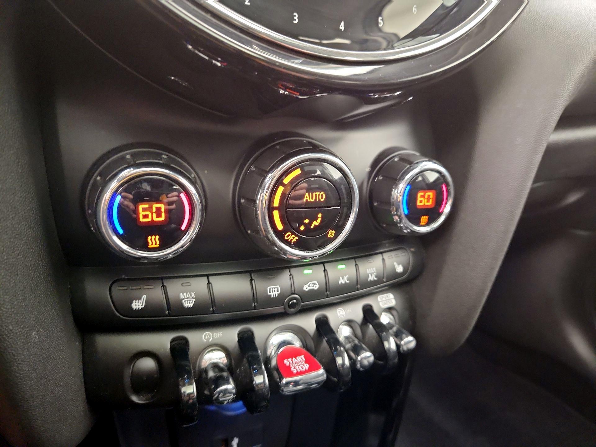 Thumbnail: 2024 MINI Cooper Hardtop - 16