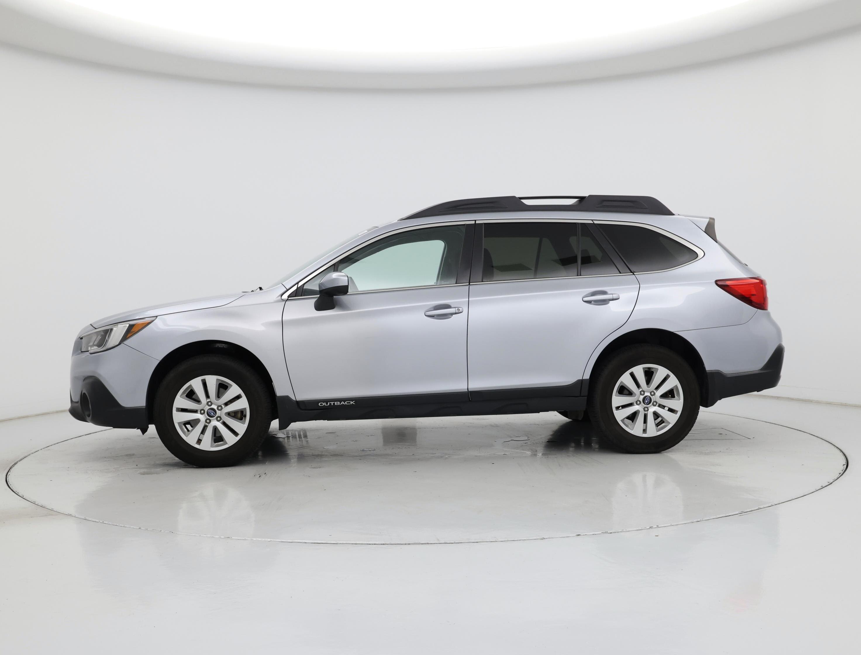 Thumbnail: 2019 Subaru Outback - 3