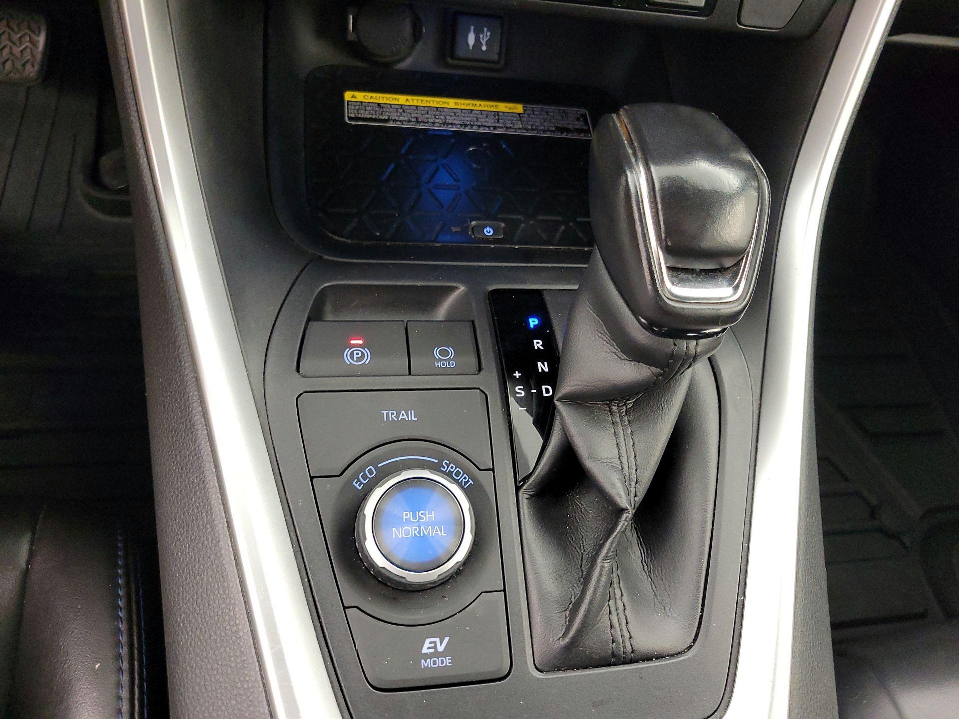 Thumbnail: 2019 Toyota RAV4 - 18