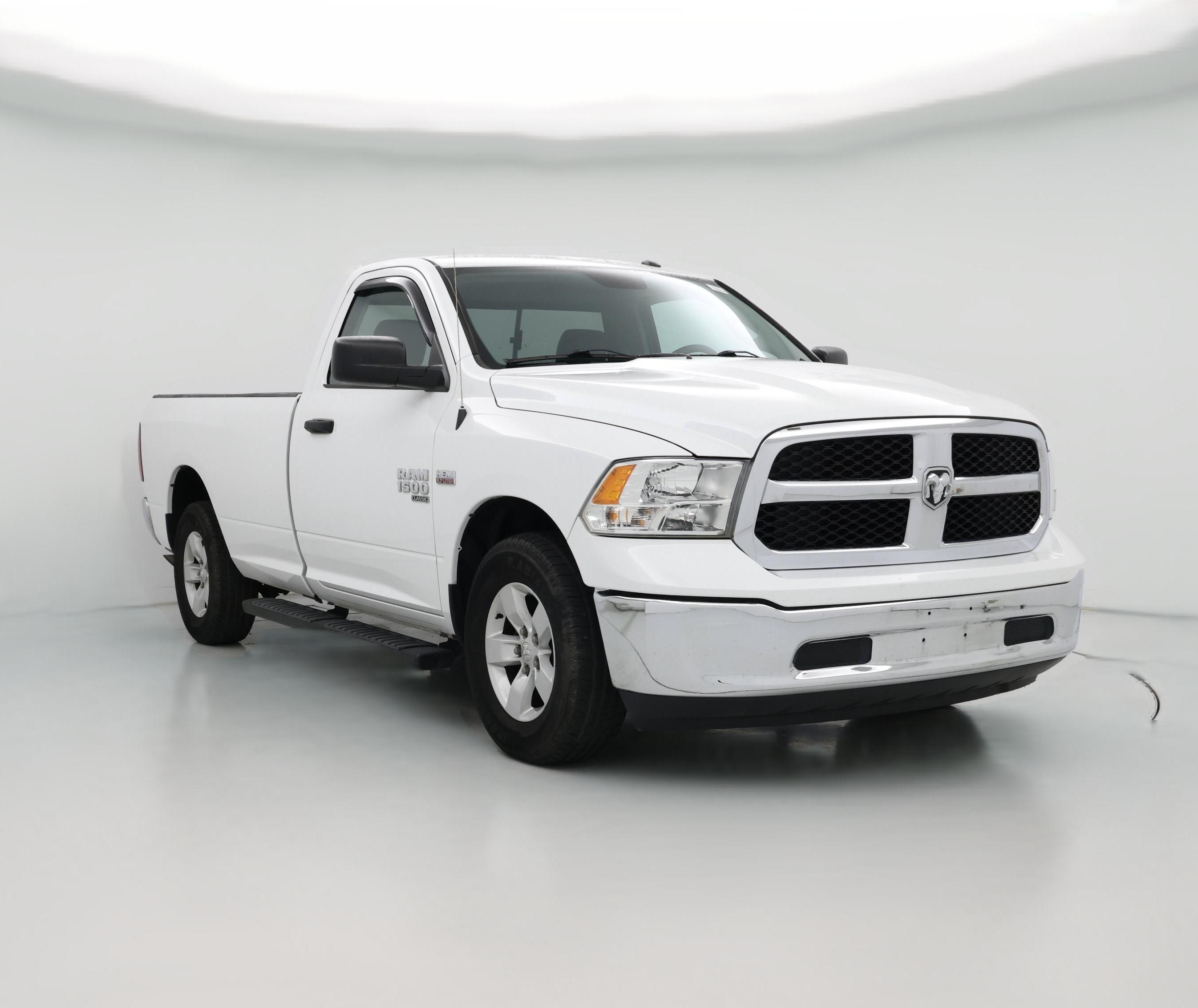 Thumbnail: 2019 RAM 1500 Classic - 1