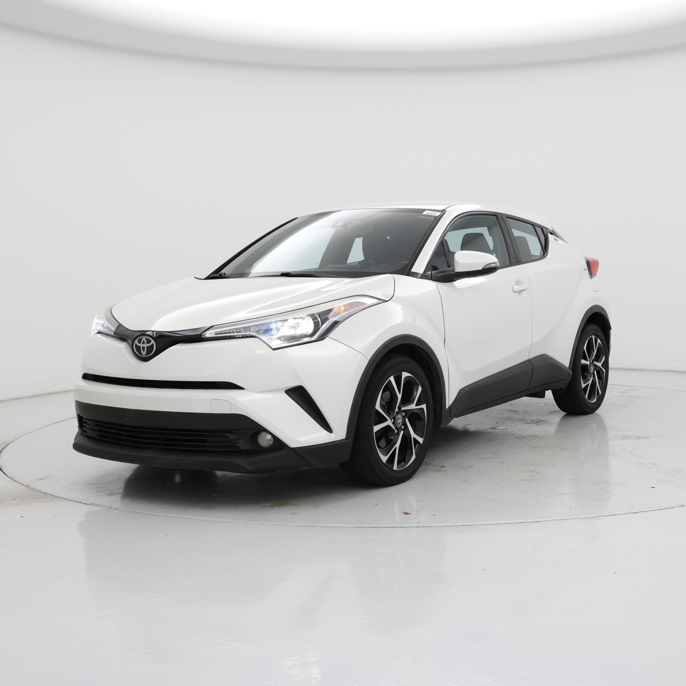 Thumbnail: 2018 Toyota C-HR - 4
