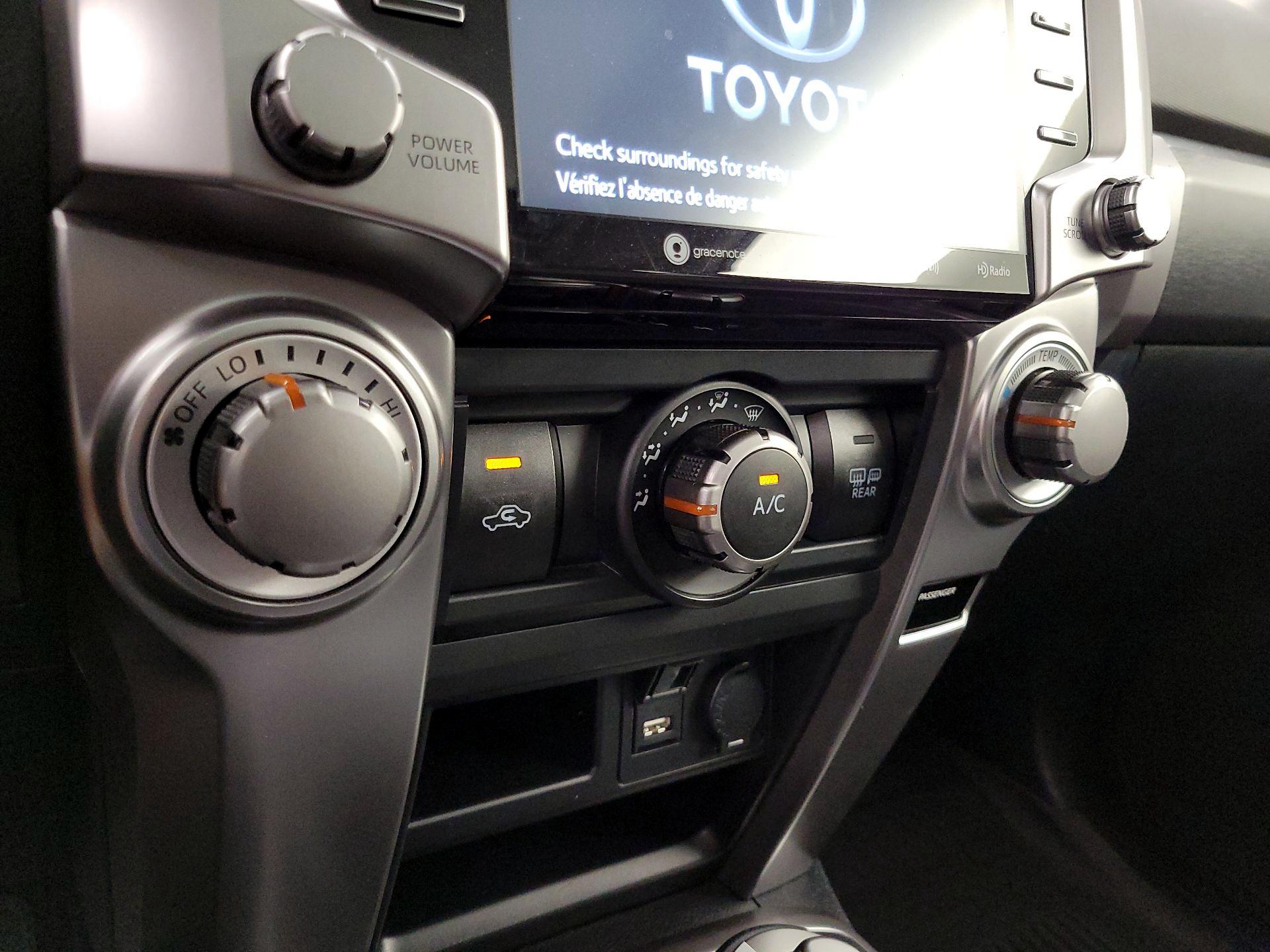 Thumbnail: 2024 Toyota 4Runner - 17