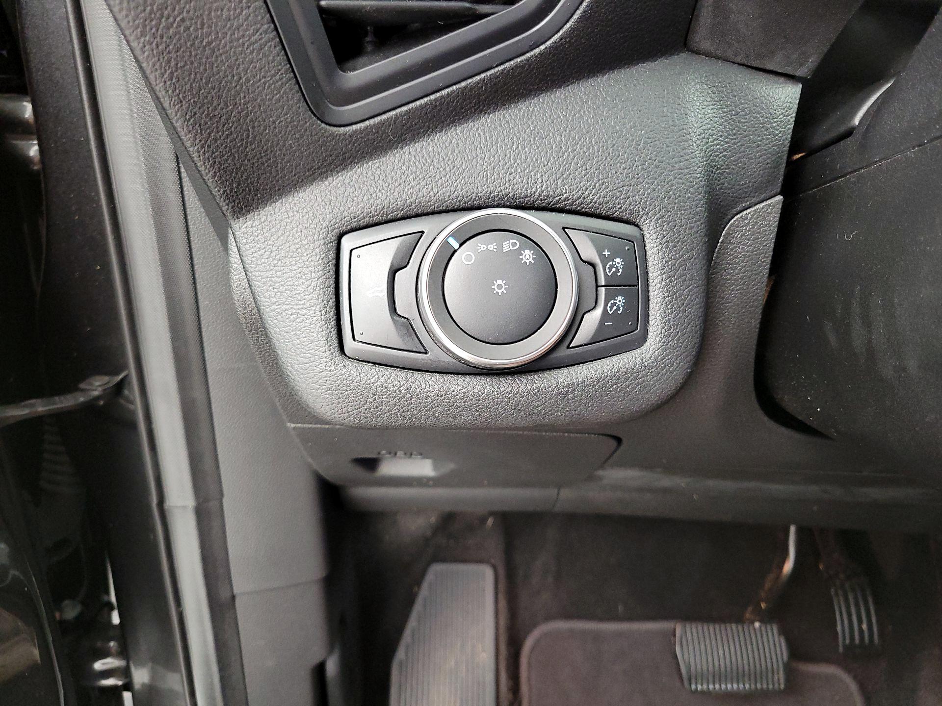 Thumbnail: 2019 Ford Escape - 13
