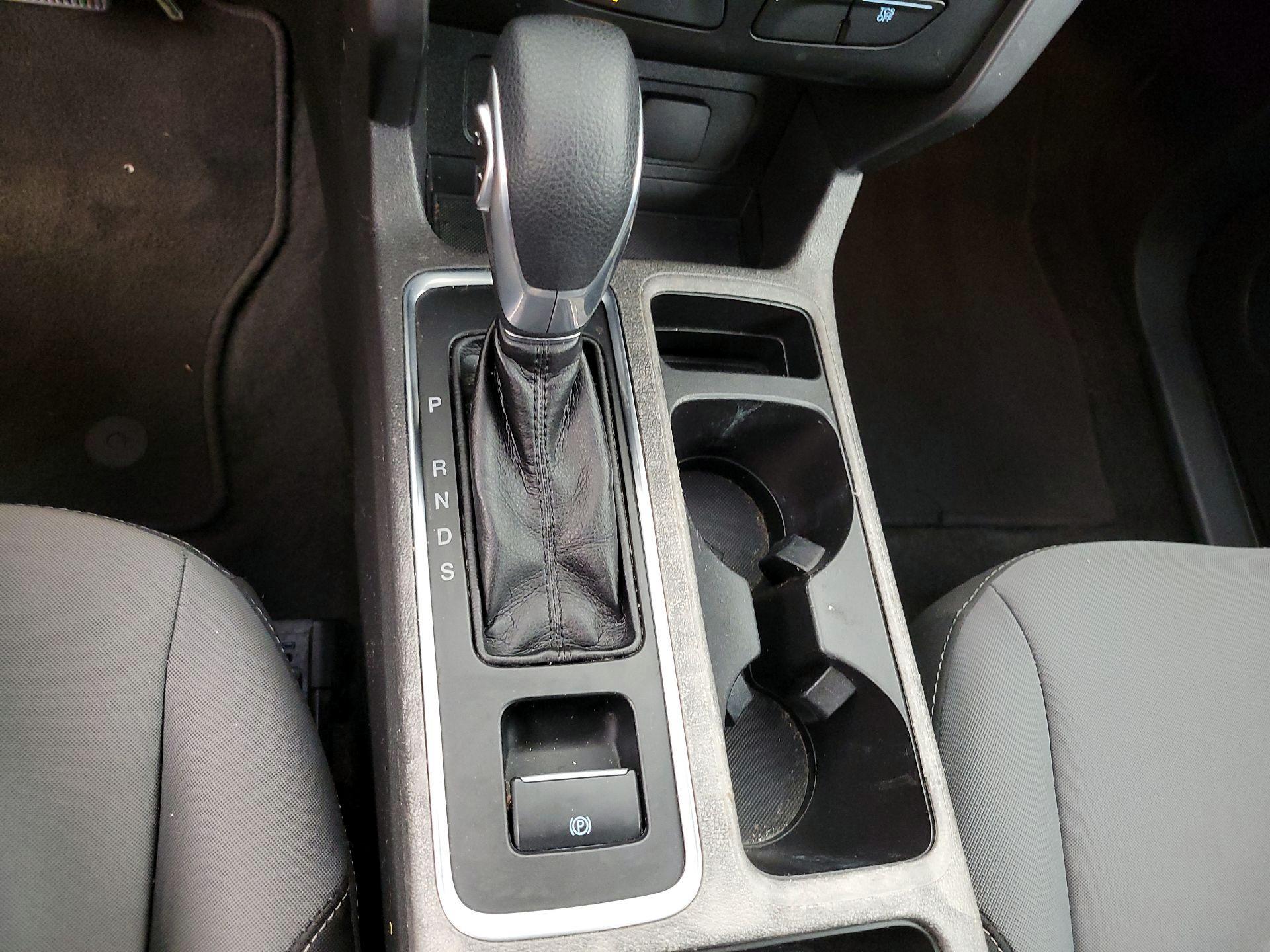 Thumbnail: 2019 Ford Escape - 17