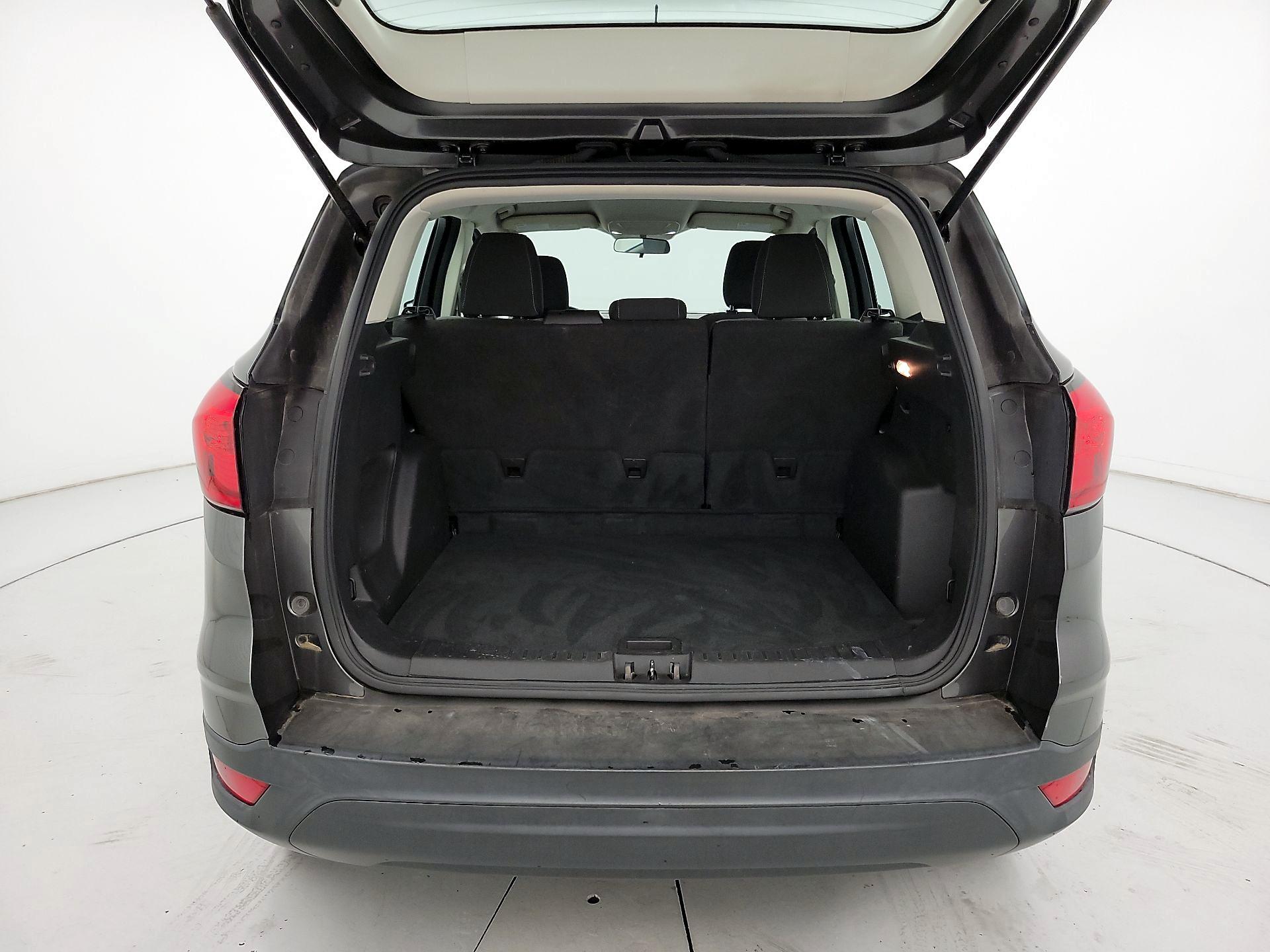 Thumbnail: 2019 Ford Escape - 20