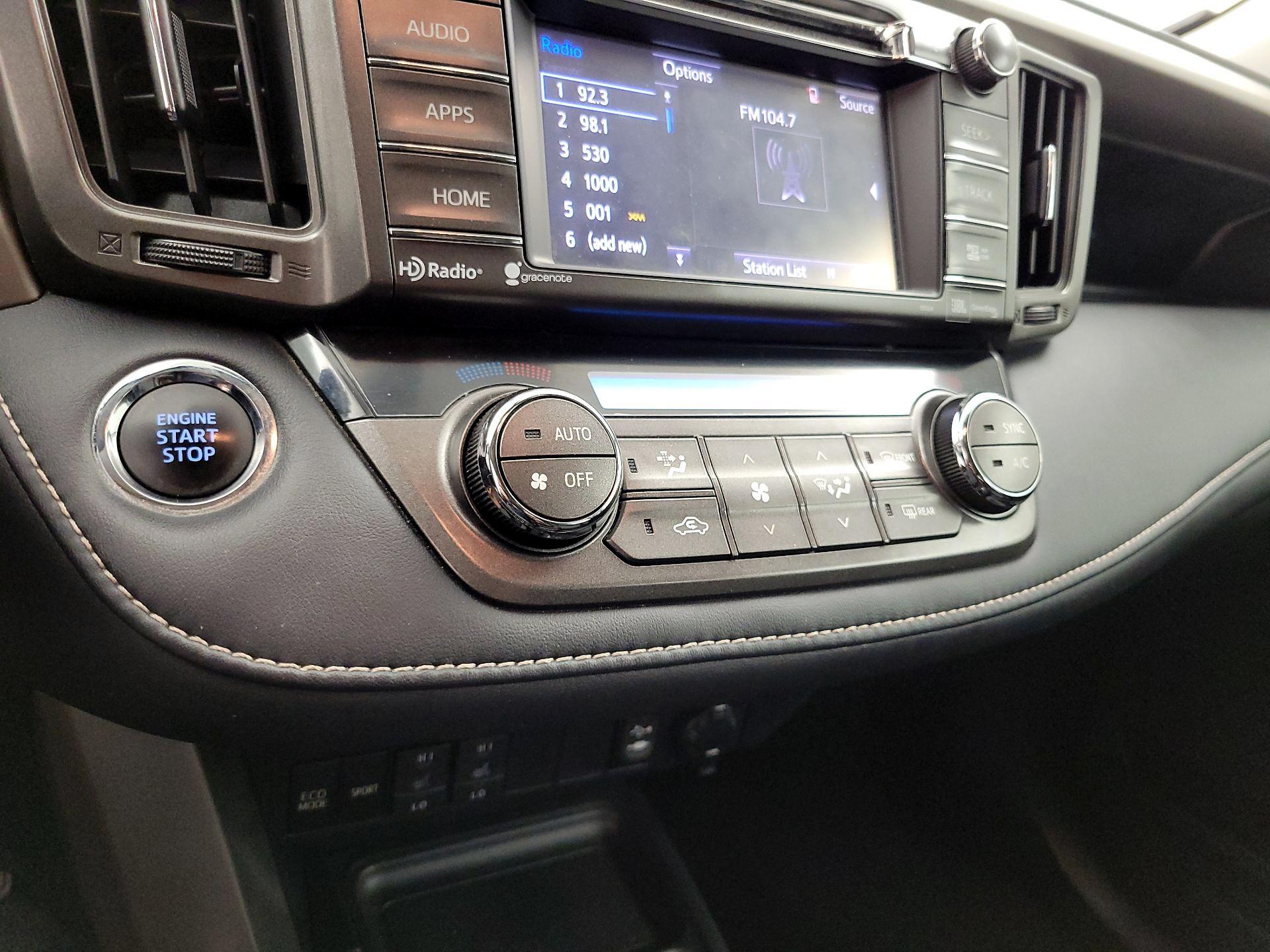 Thumbnail: 2014 Toyota RAV4 - 16