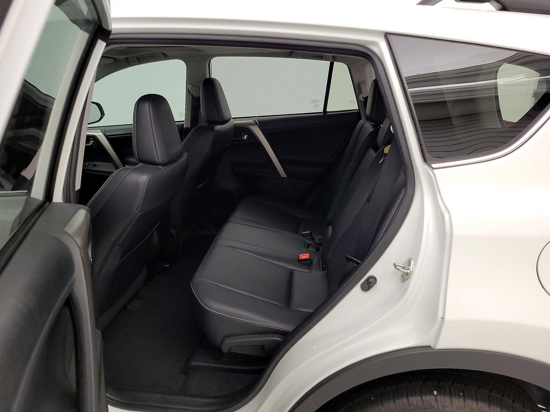 Thumbnail: 2014 Toyota RAV4 - 20