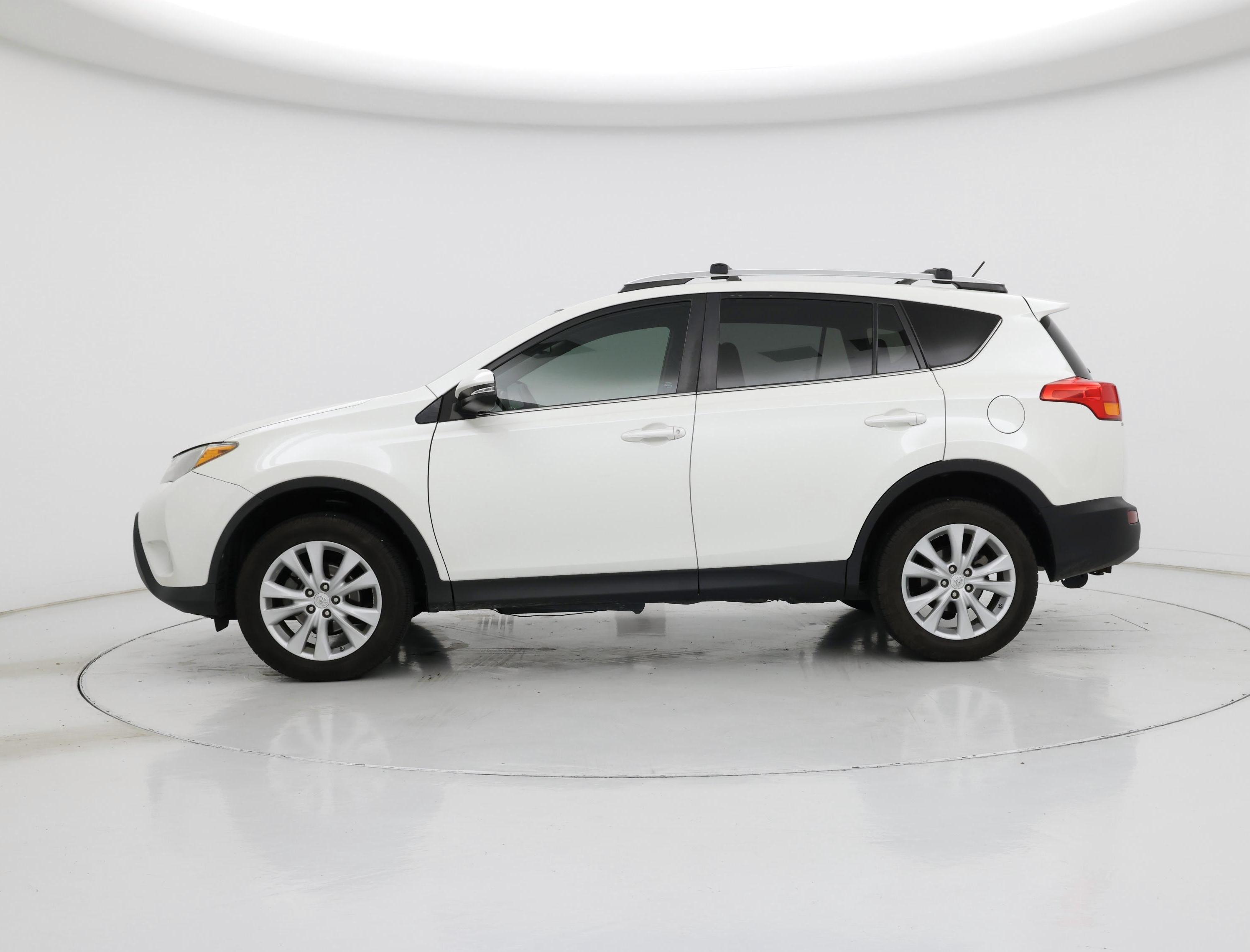 Thumbnail: 2014 Toyota RAV4 - 3