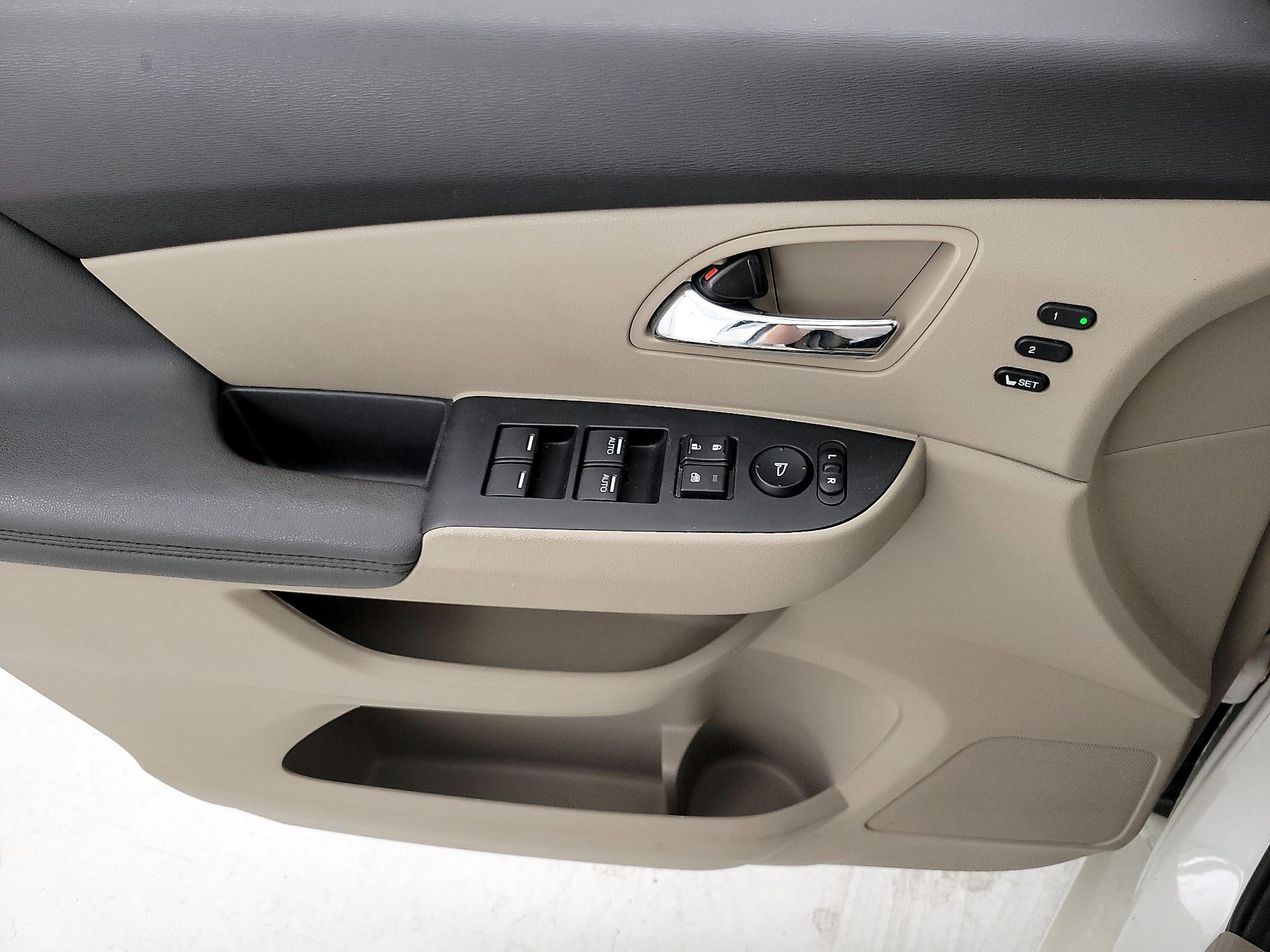 Thumbnail: 2016 Honda Odyssey - 12