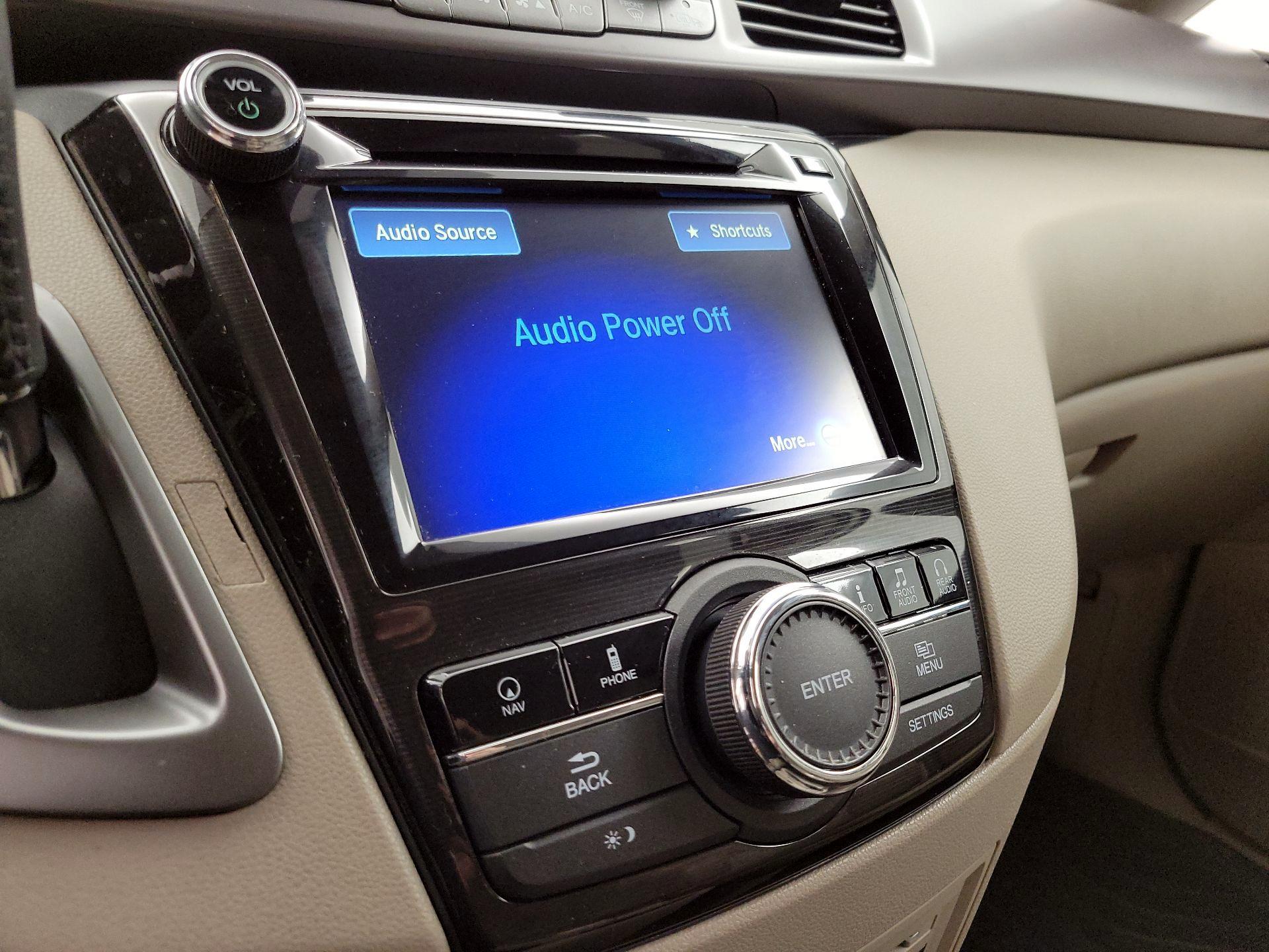 Thumbnail: 2016 Honda Odyssey - 16