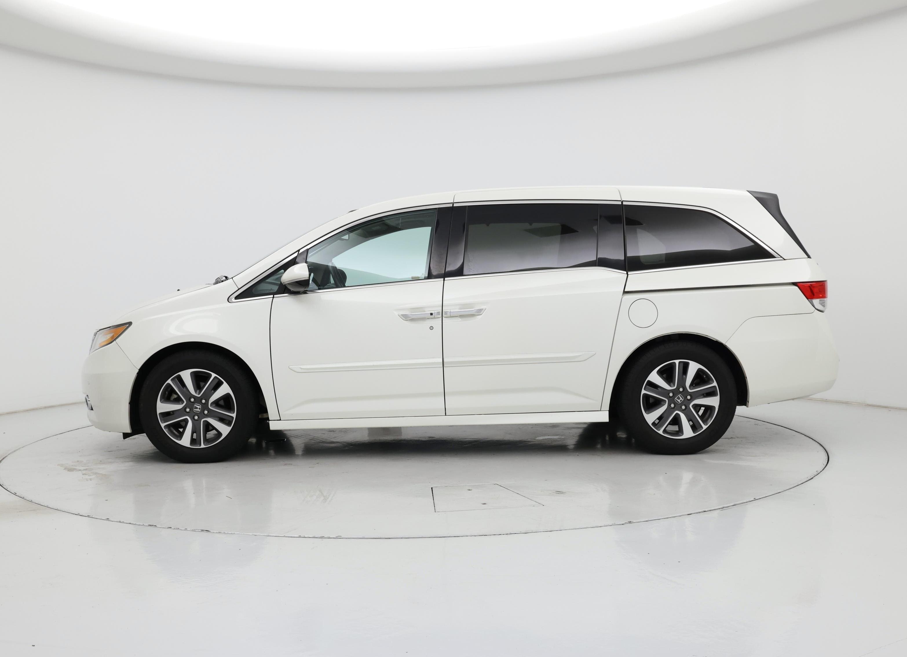 Thumbnail: 2016 Honda Odyssey - 3