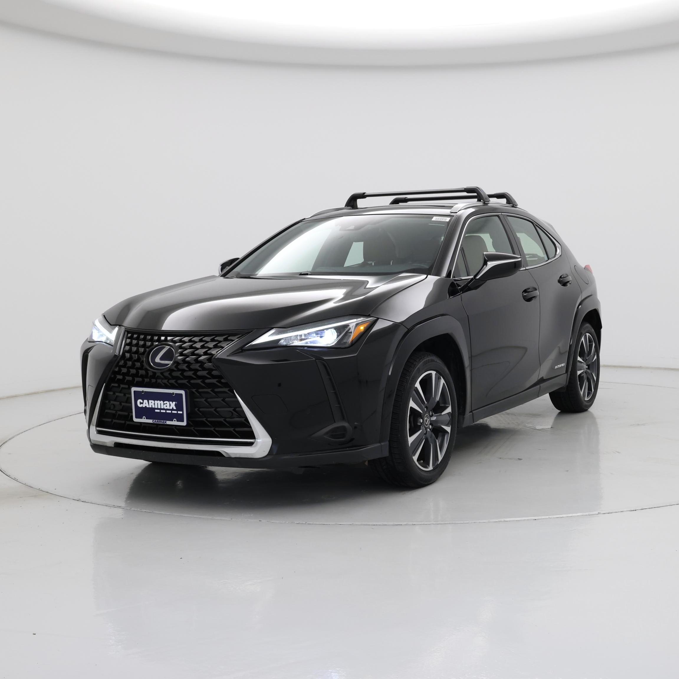 Thumbnail: 2022 Lexus UX - 4